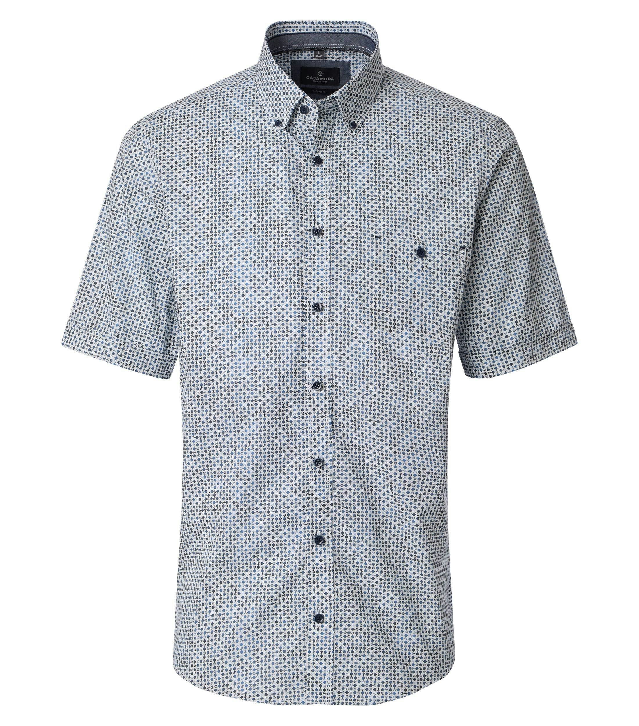 Ein Freizeithemd im Print Muster in der Farbe Blau