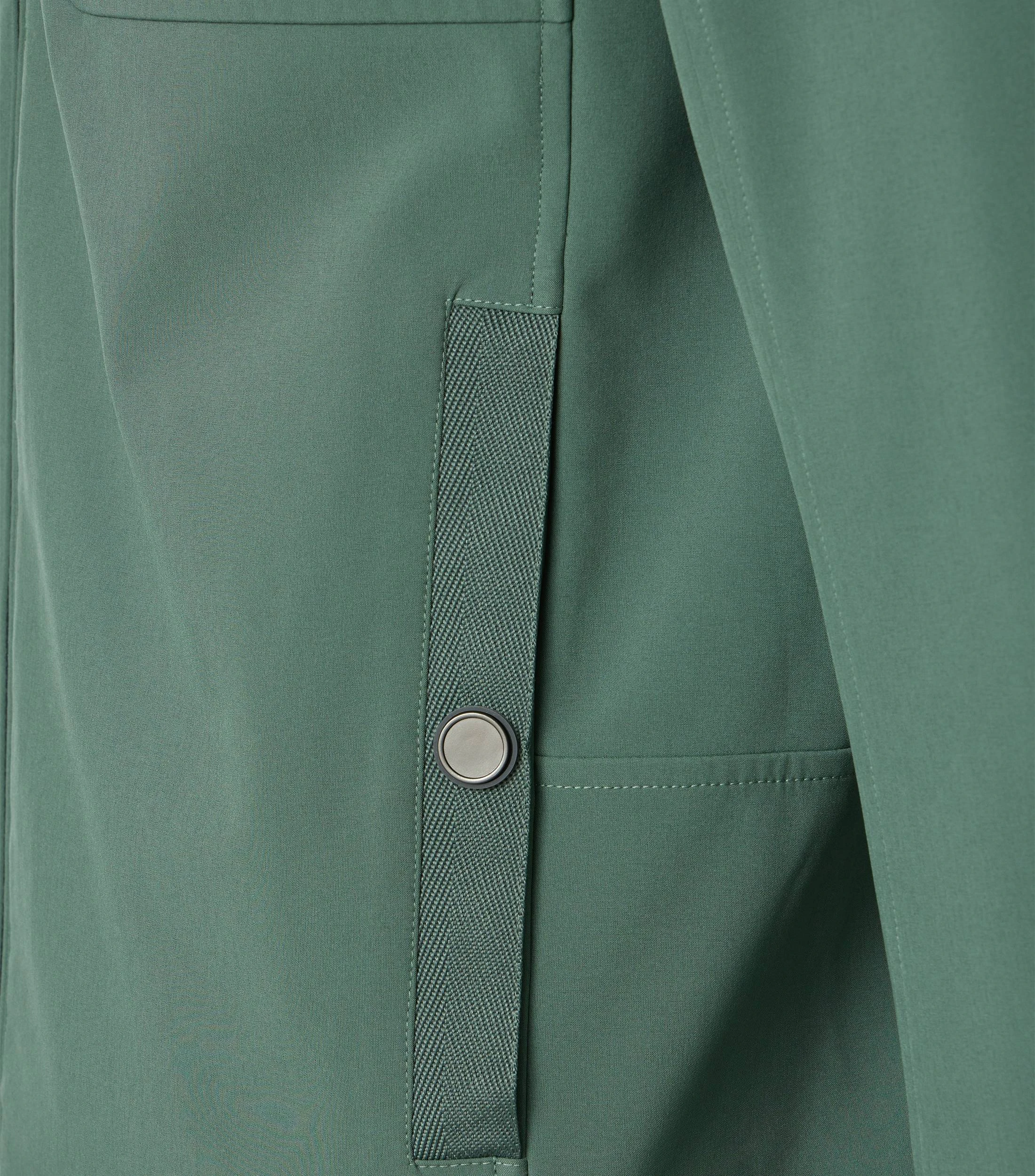 Softshelljacke im unifarbenen Design in der Farbe Grün