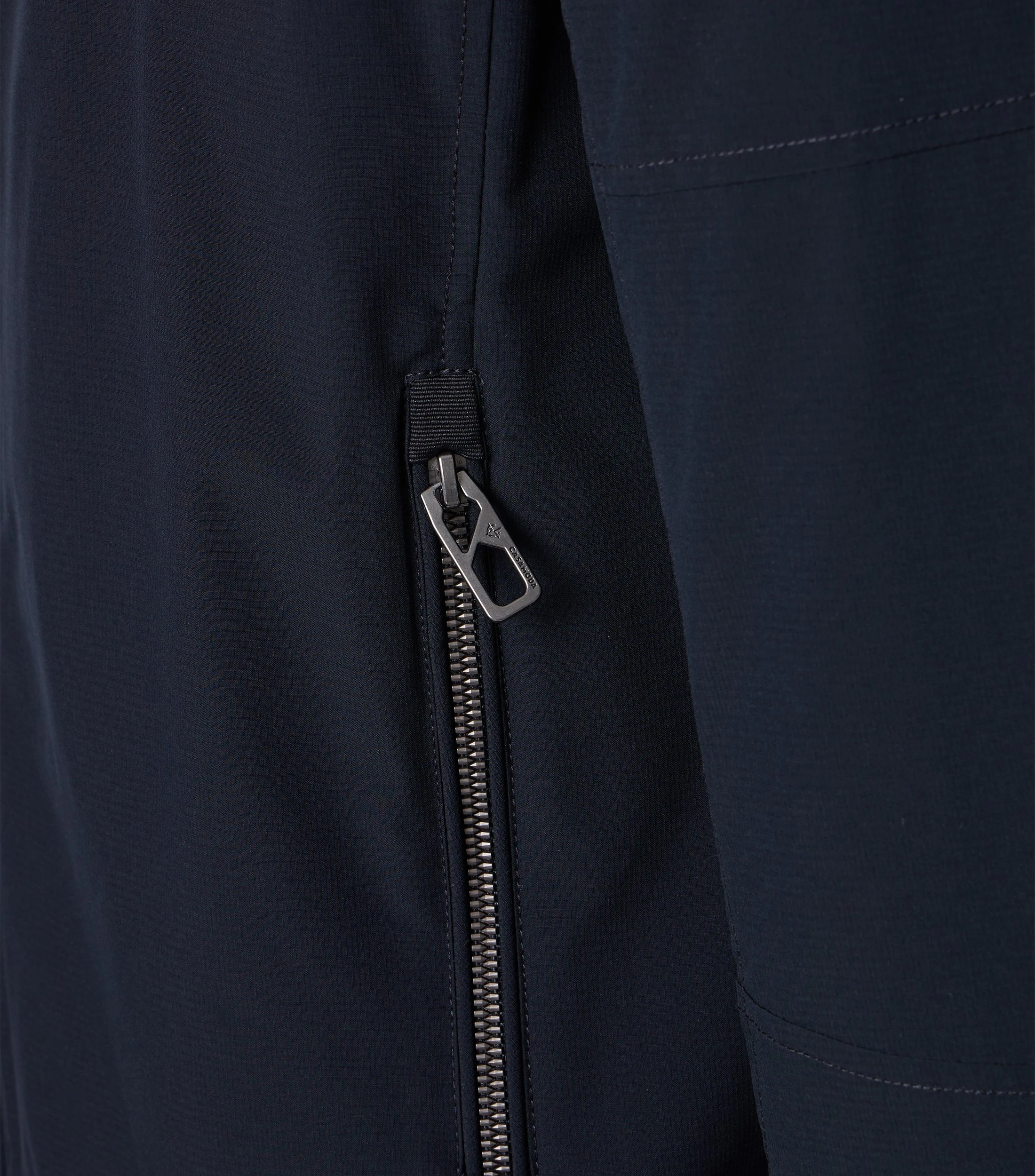 Jacke im unifarbenen Design in der Farbe Dunkelblau