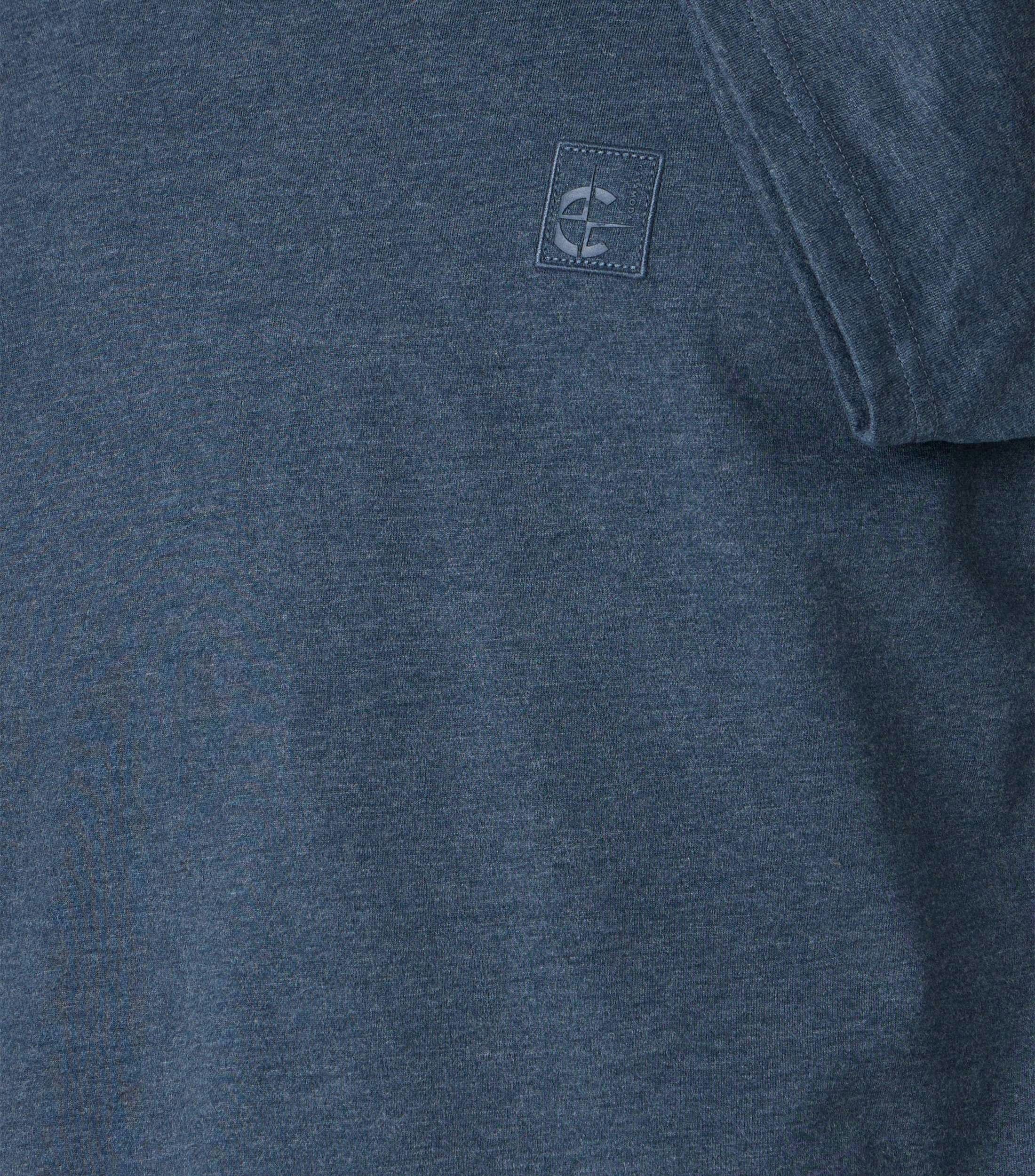 Ein T-Shirt im uni Muster in der Farbe Blau