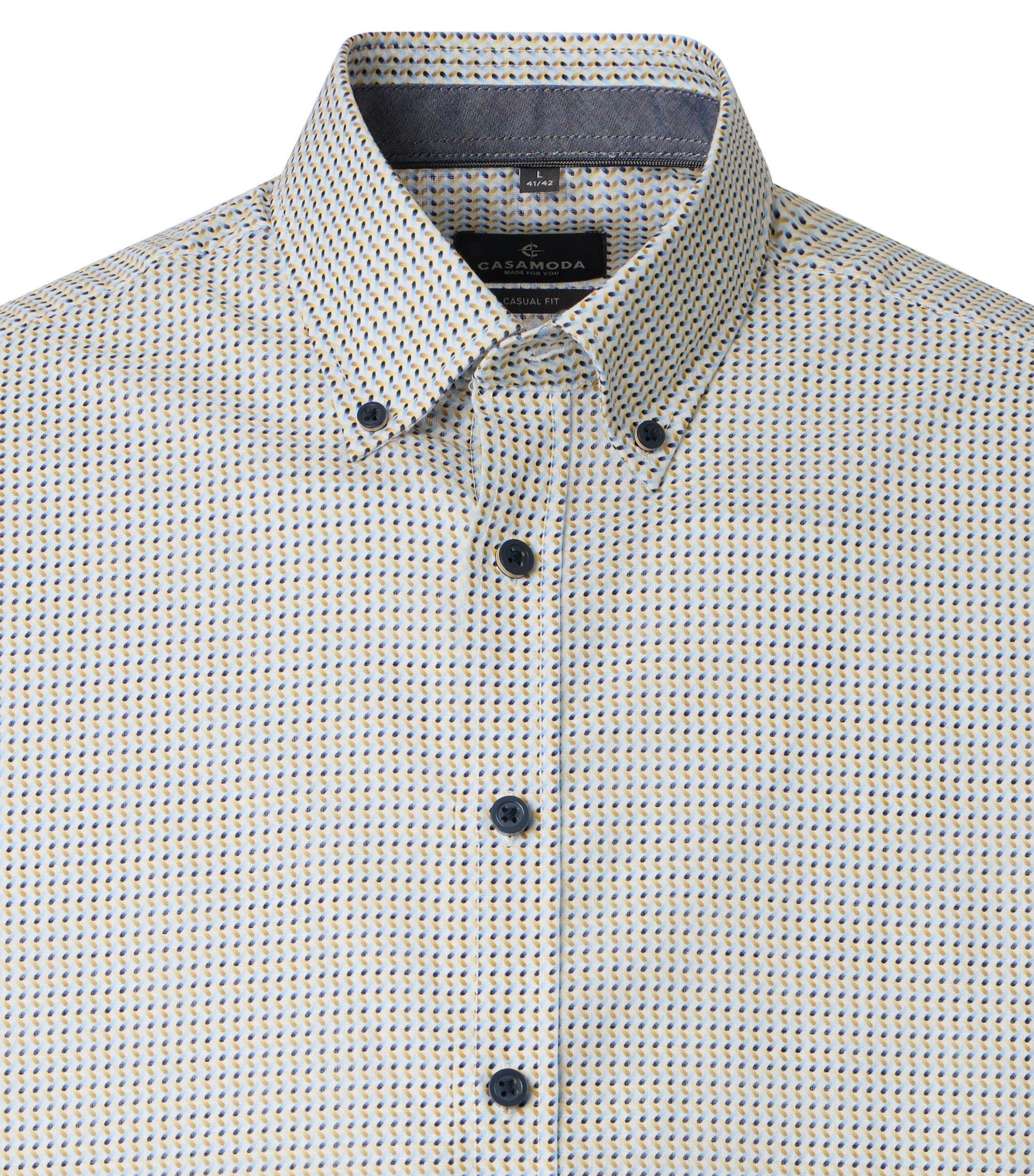 Ein Freizeithemd im Print Muster in der Farbe Blau