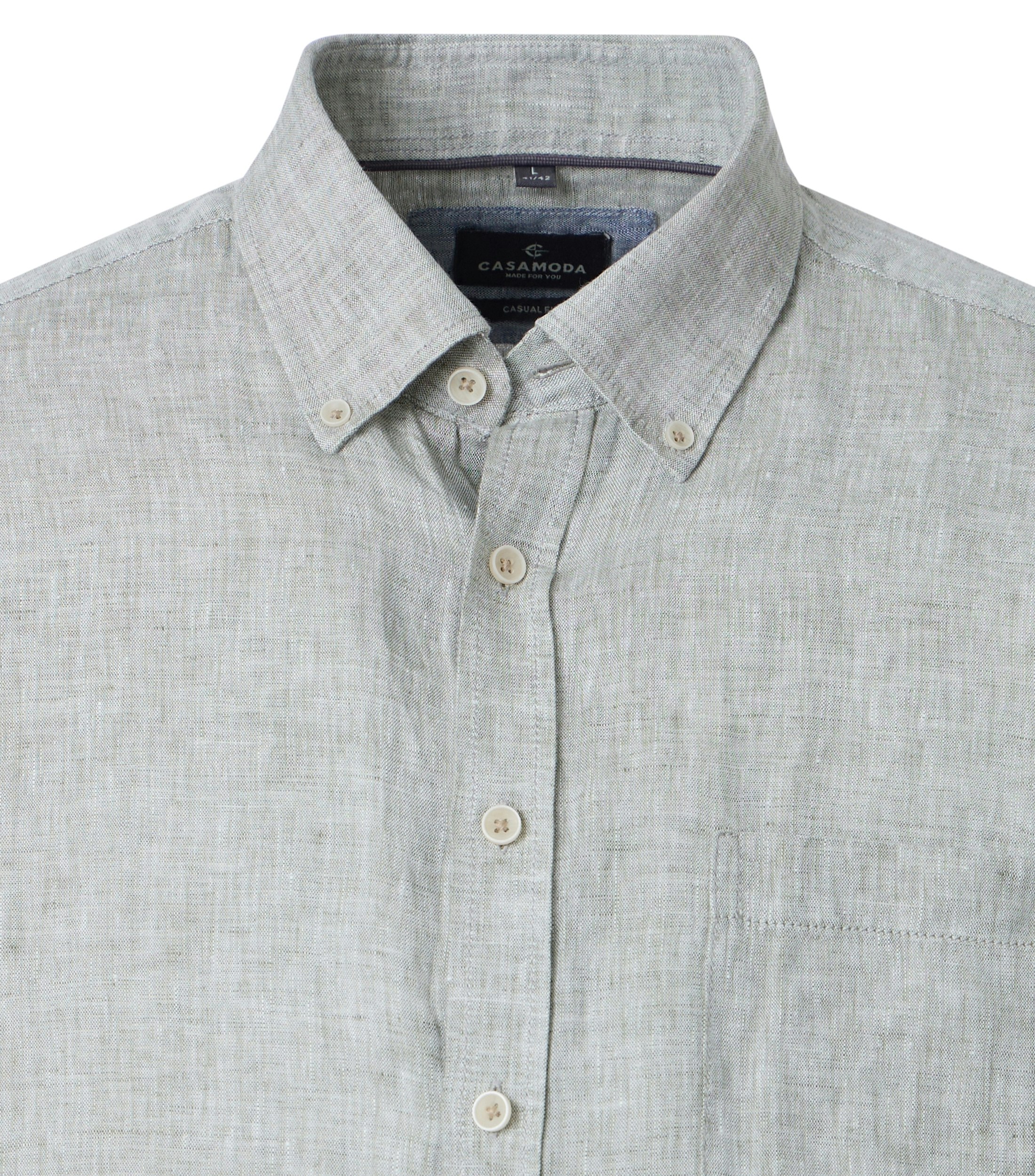 Ein Freizeithemd im uni Muster in der Farbe Hellgrün