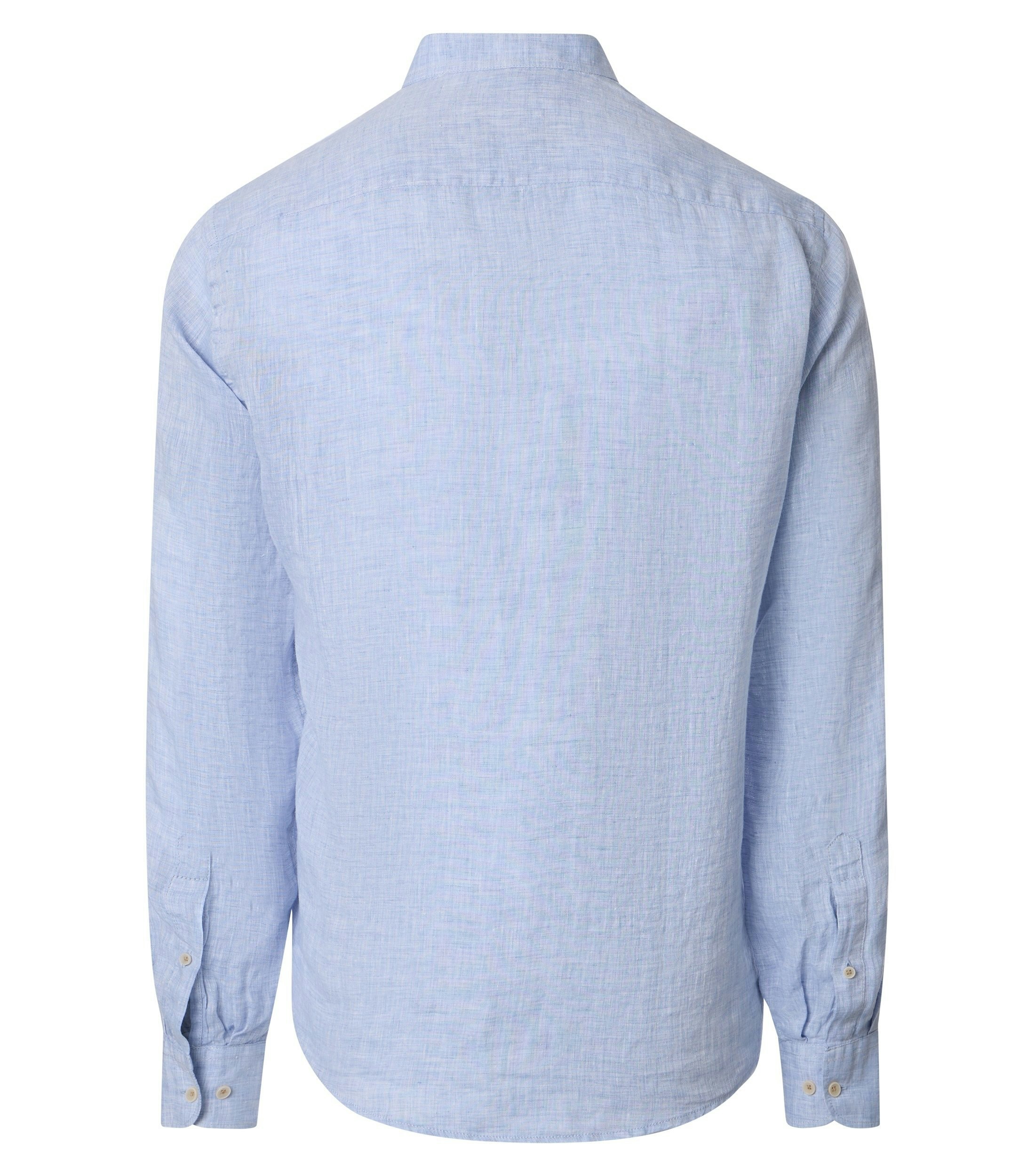 Ein Freizeithemd im uni Muster in der Farbe Hellblau