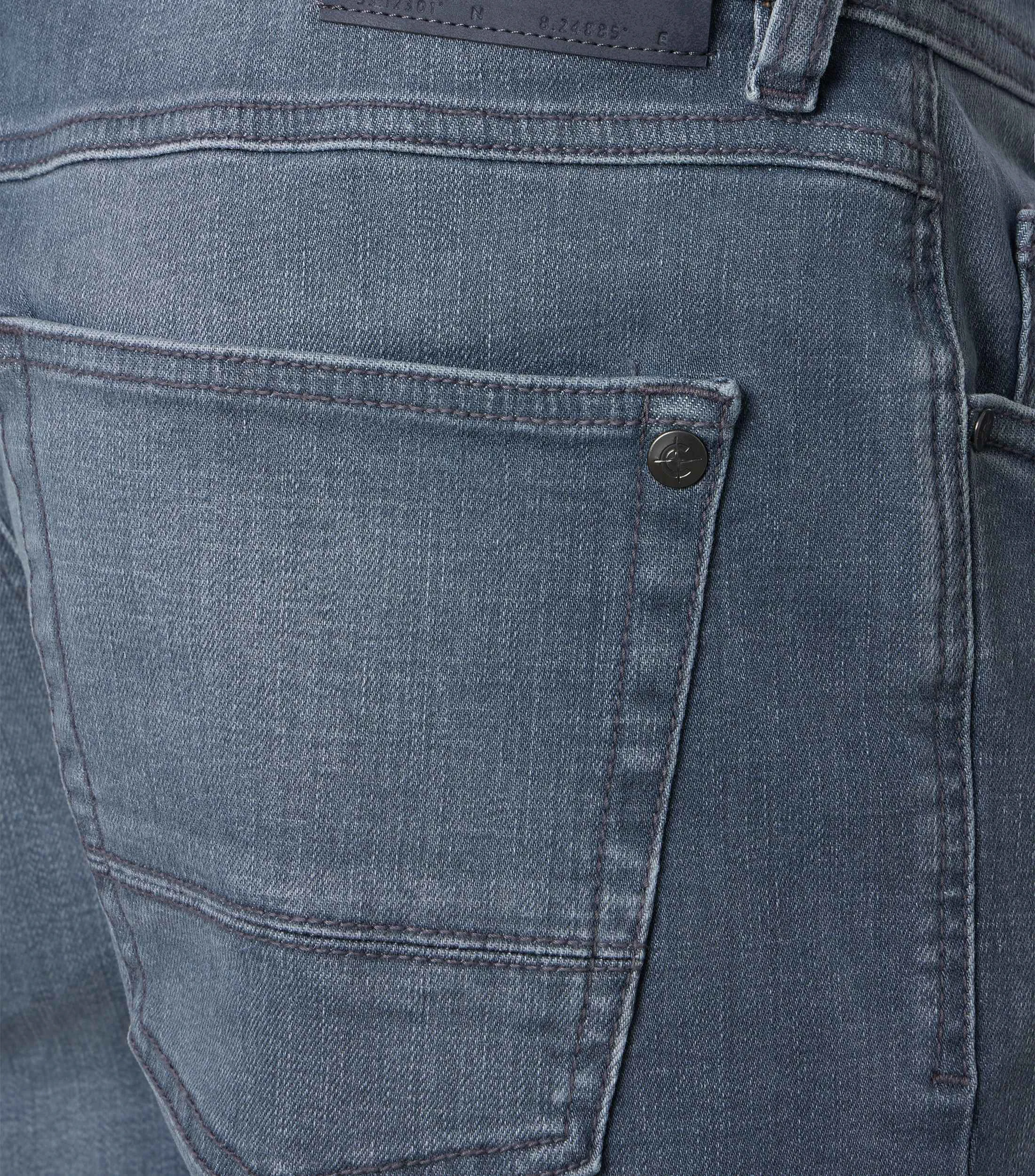 Shorts im unifarbenen Design in der Farbe graues Mittelblau