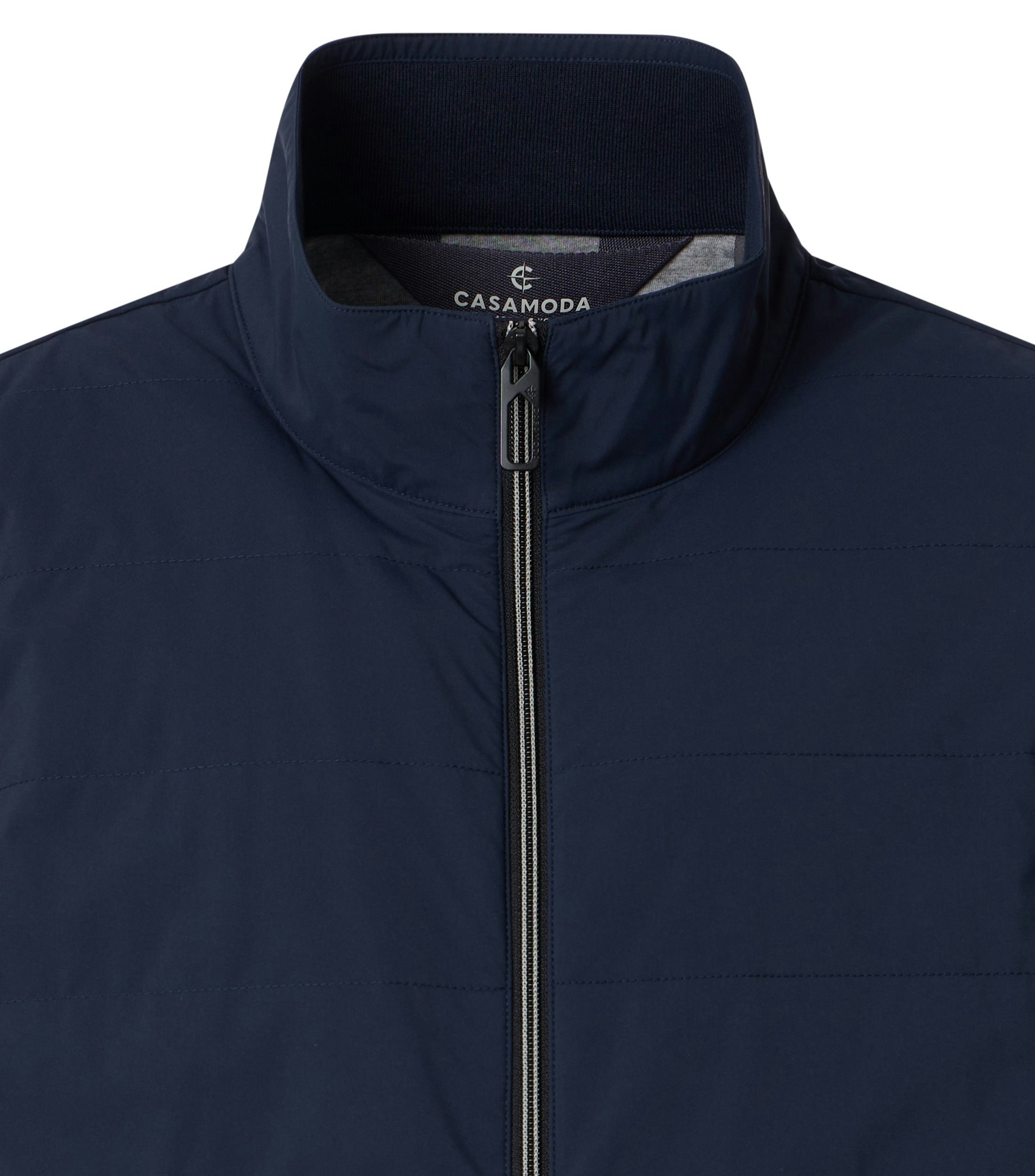 Eine Weste im uni Muster in der Farbe Dunkelblau