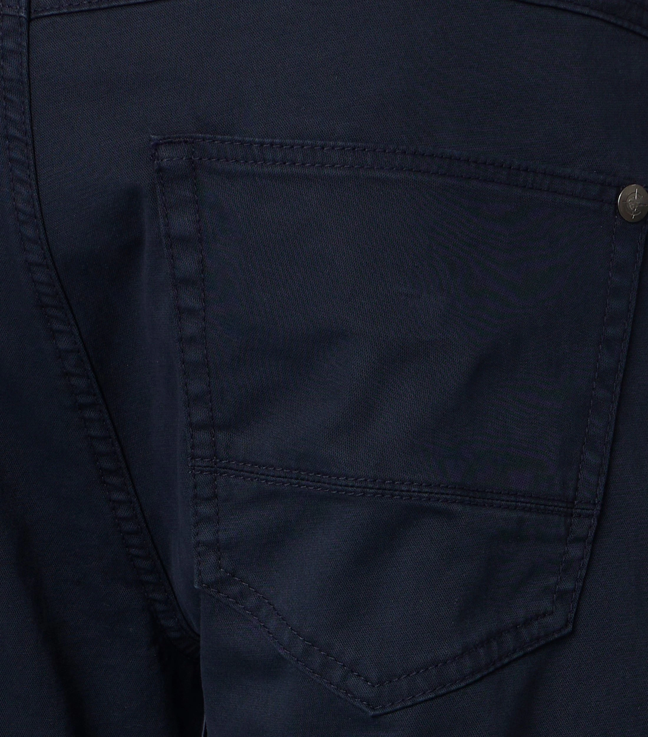 Chino im unifarbenen Design in der Farbe Dunkelblau
