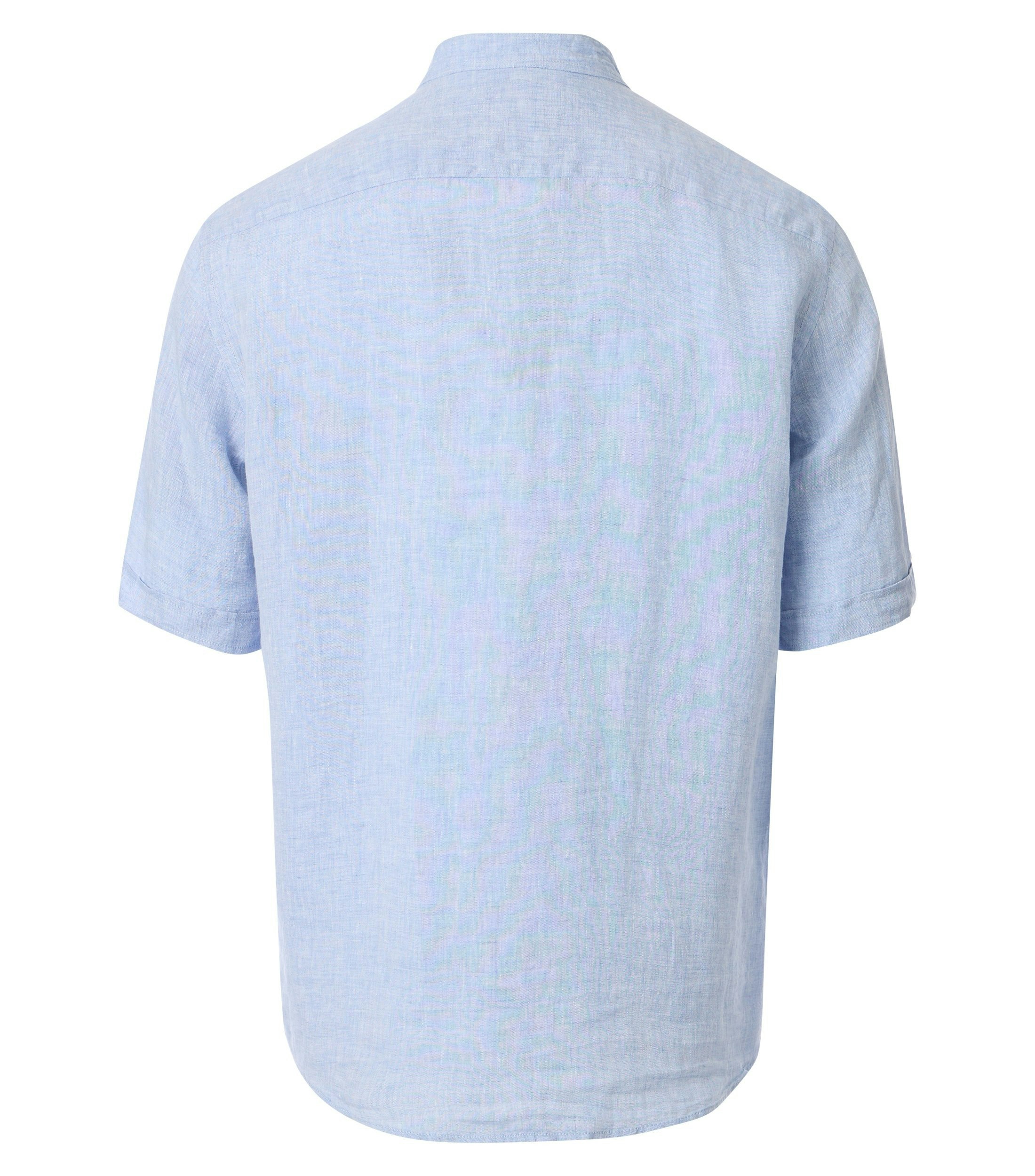Ein Freizeithemd im uni Muster in der Farbe Blau