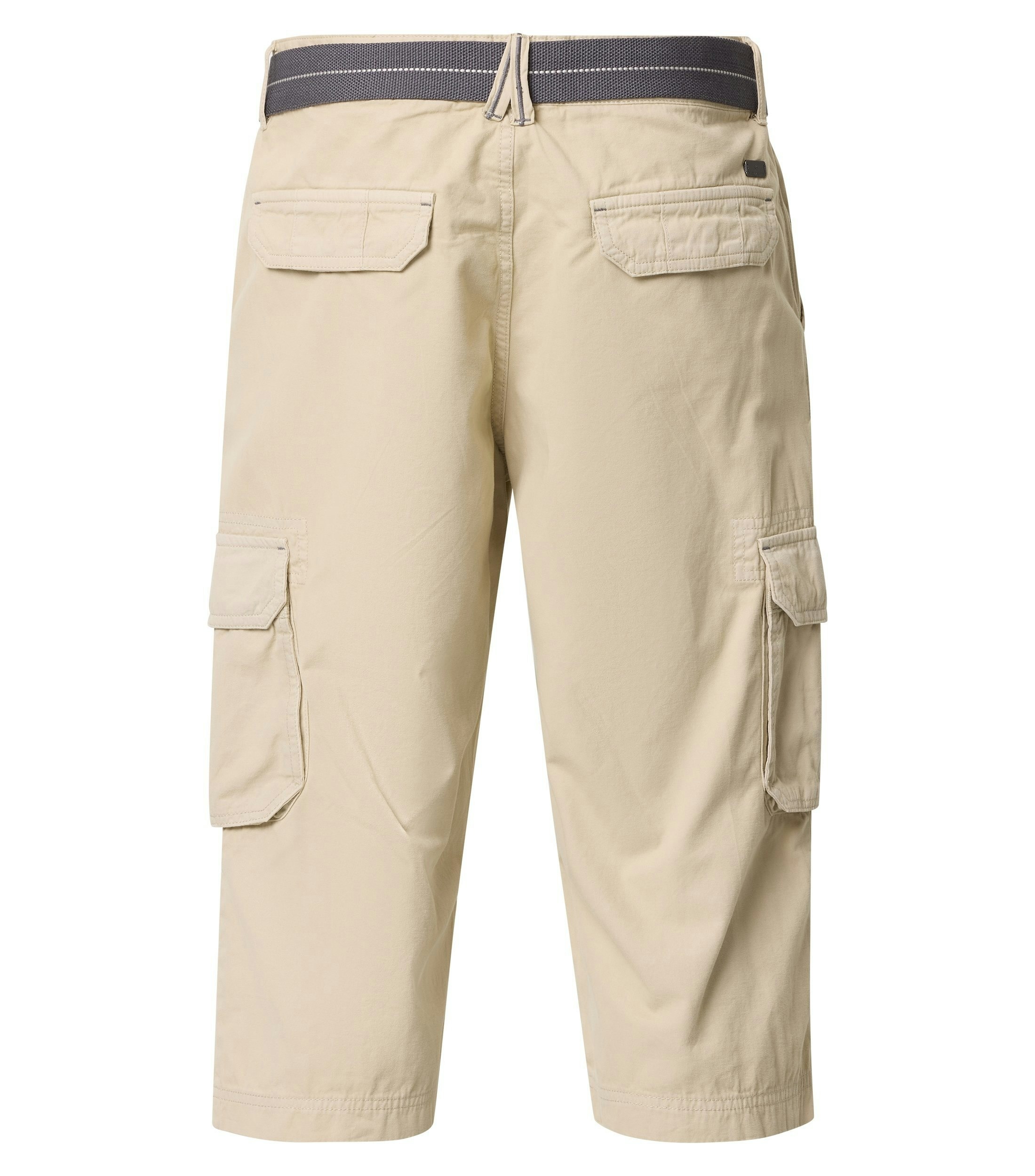 Eine Shorts im uni Muster in der Farbe Champagner Beige