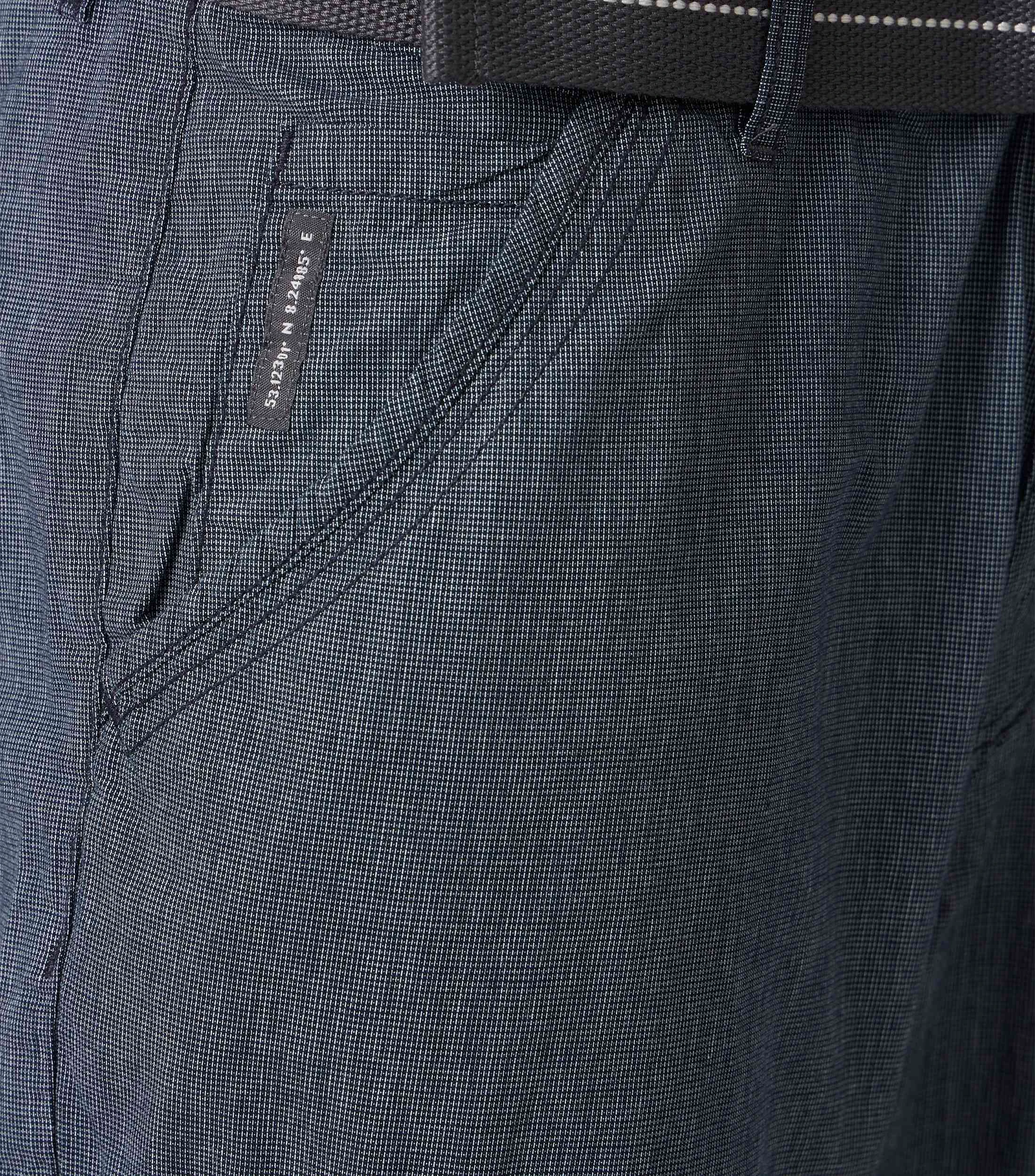 Shorts im unifarbenen Design in der Farbe graues Mittelblau