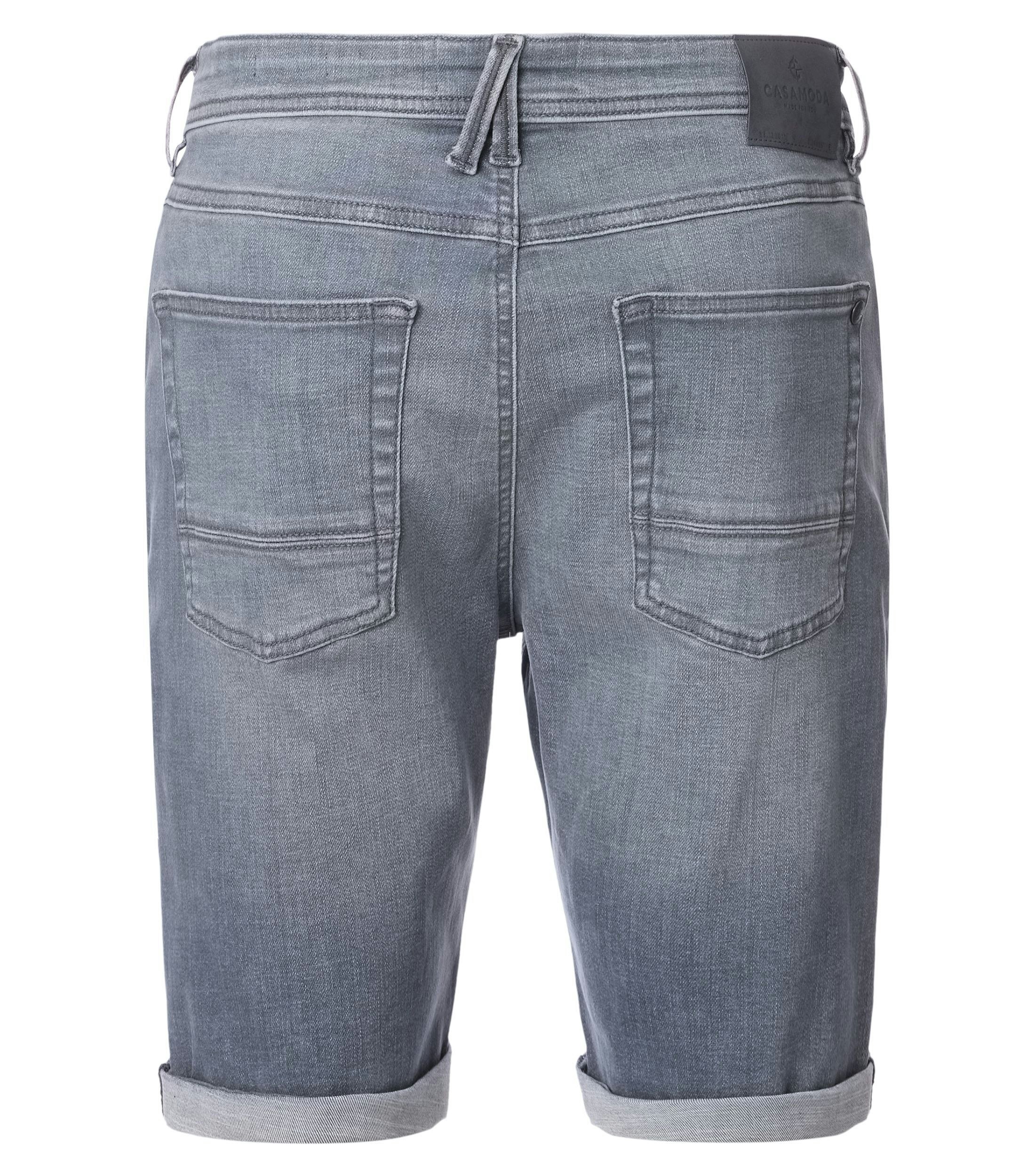 Eine Shorts im uni Muster in der Farbe Grau