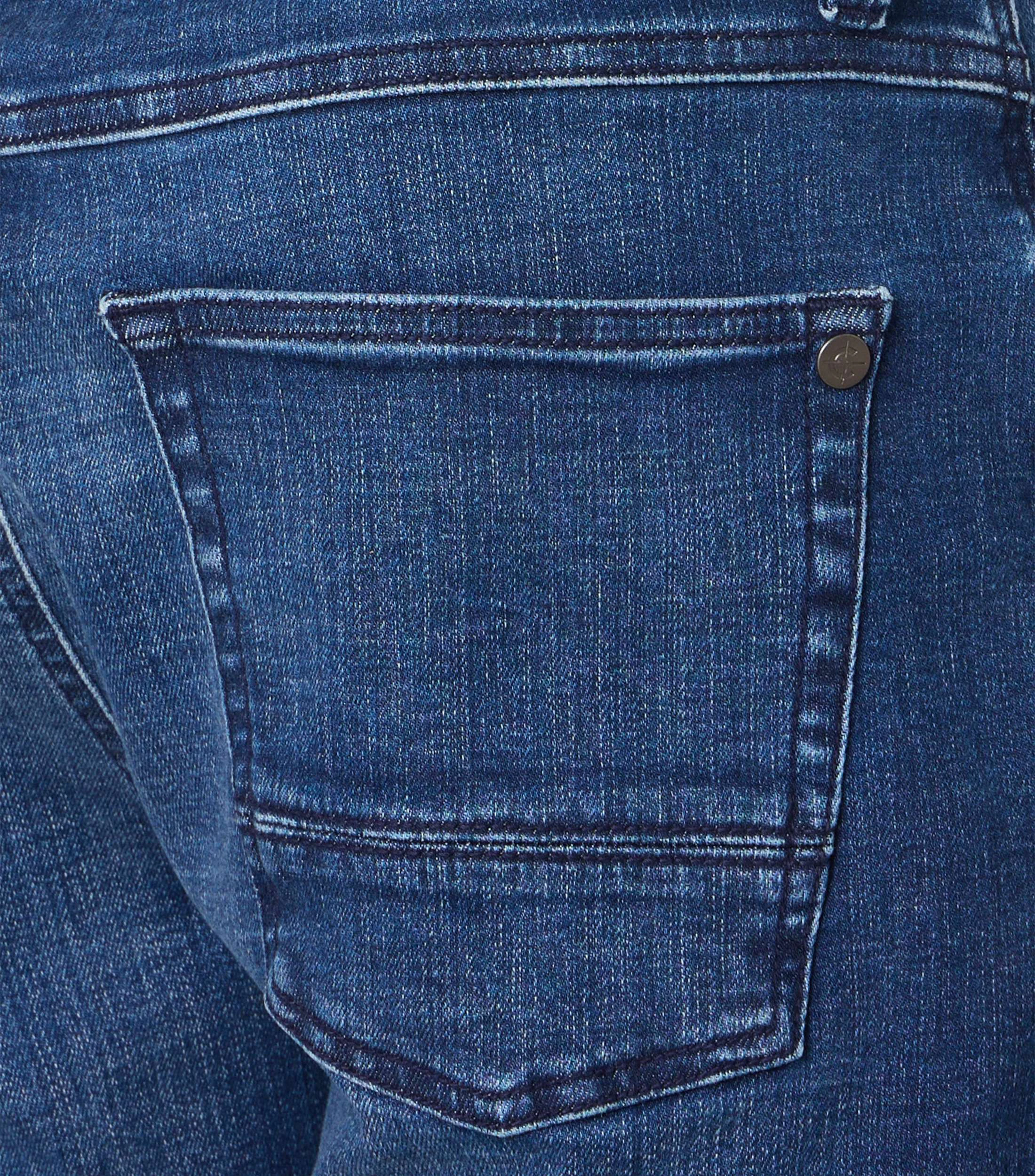 Shorts im unifarbenen Design in der Farbe sattes Mittelblau