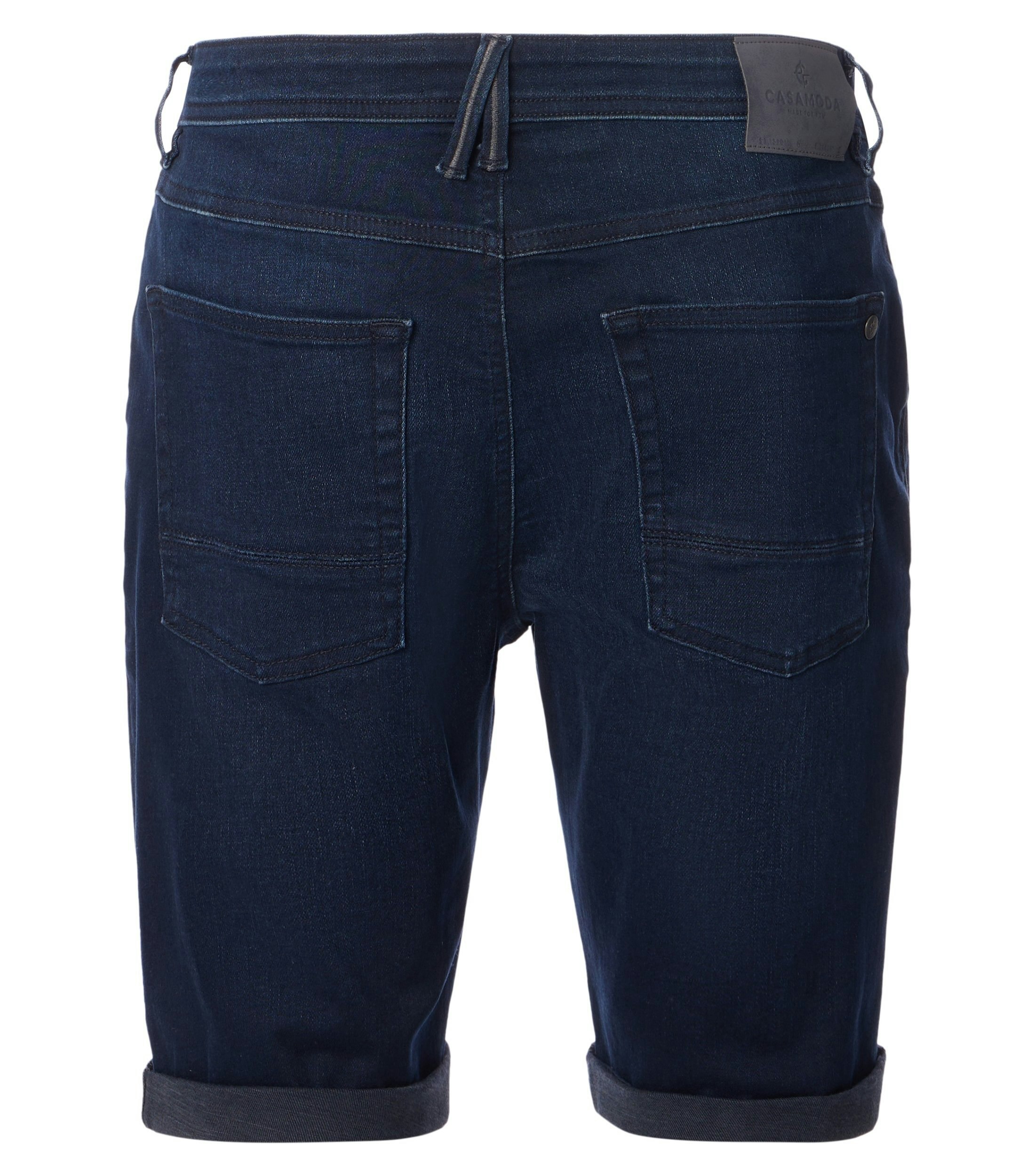Eine Shorts im uni Muster in der Farbe Dunkelblau