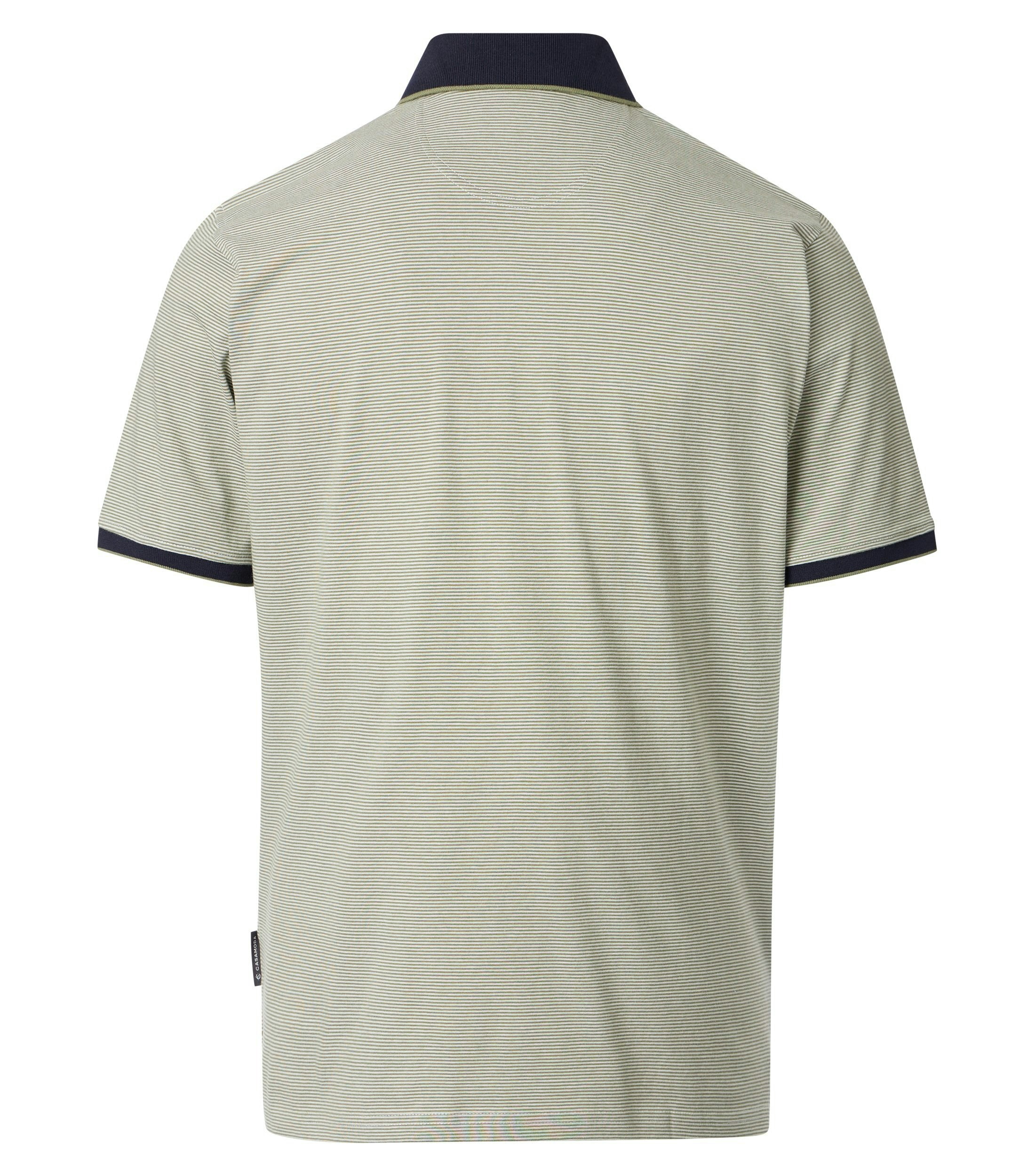 Ein Polo-Shirt im andere Muster Muster in der Farbe Hellgrün