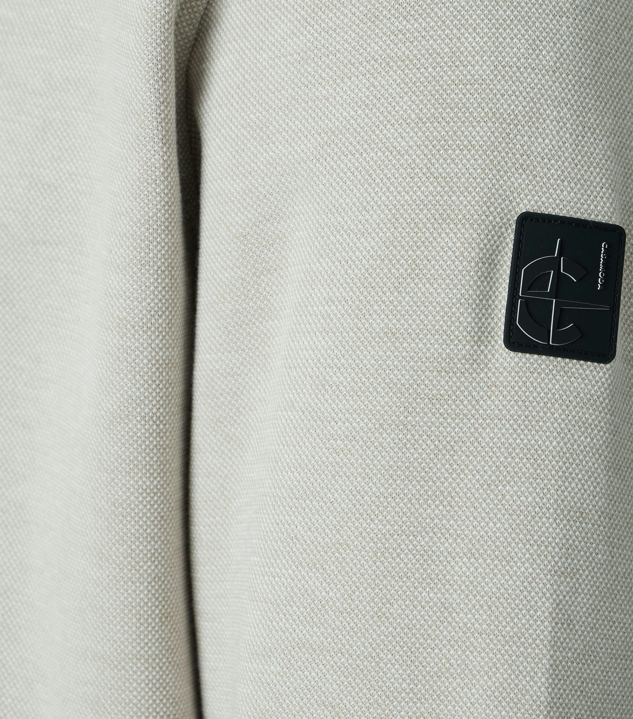 Eine Sweatweste im uni Muster in der Farbe Beige