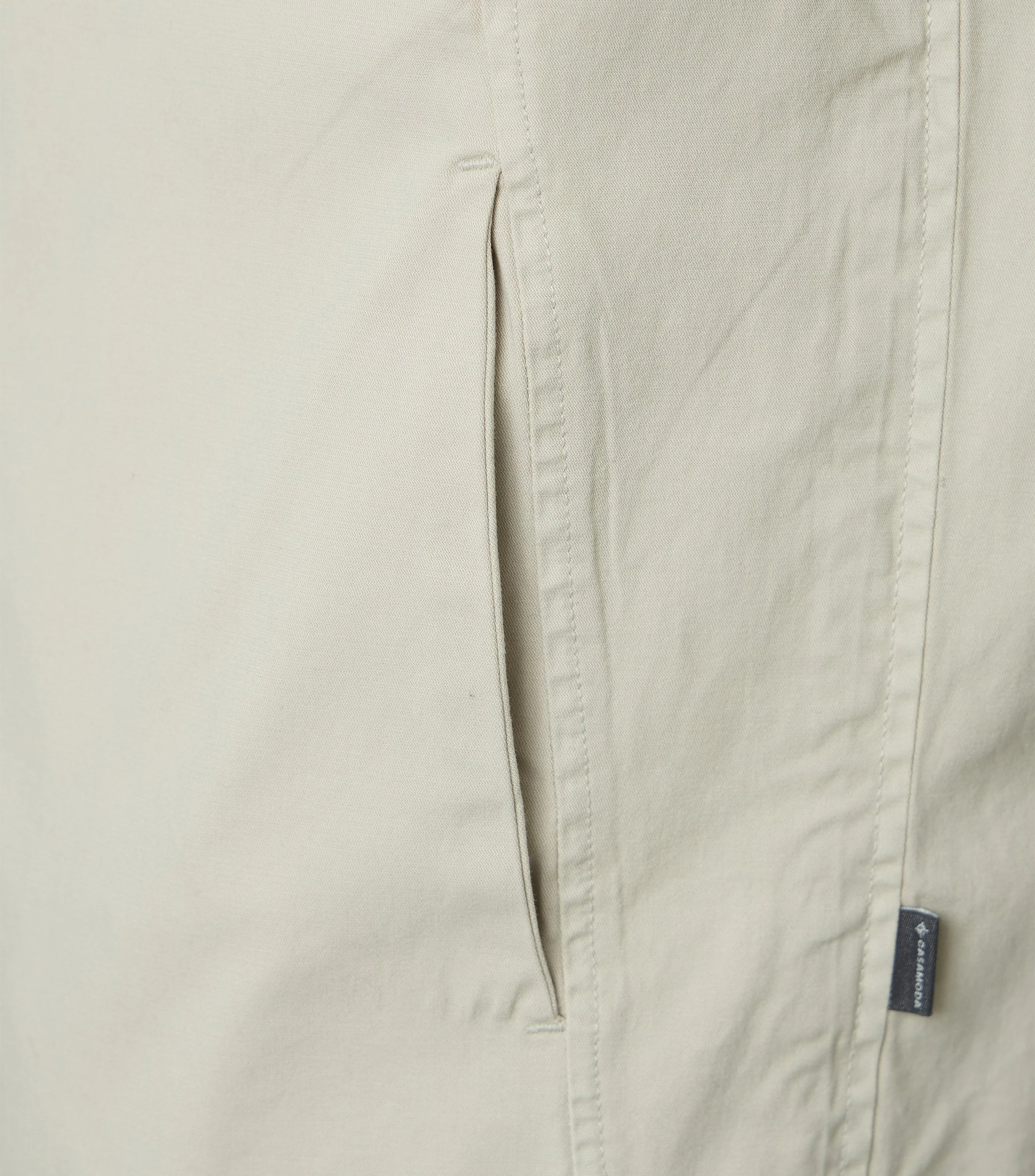 Jacke im unifarbenen Design in der Farbe Beige
