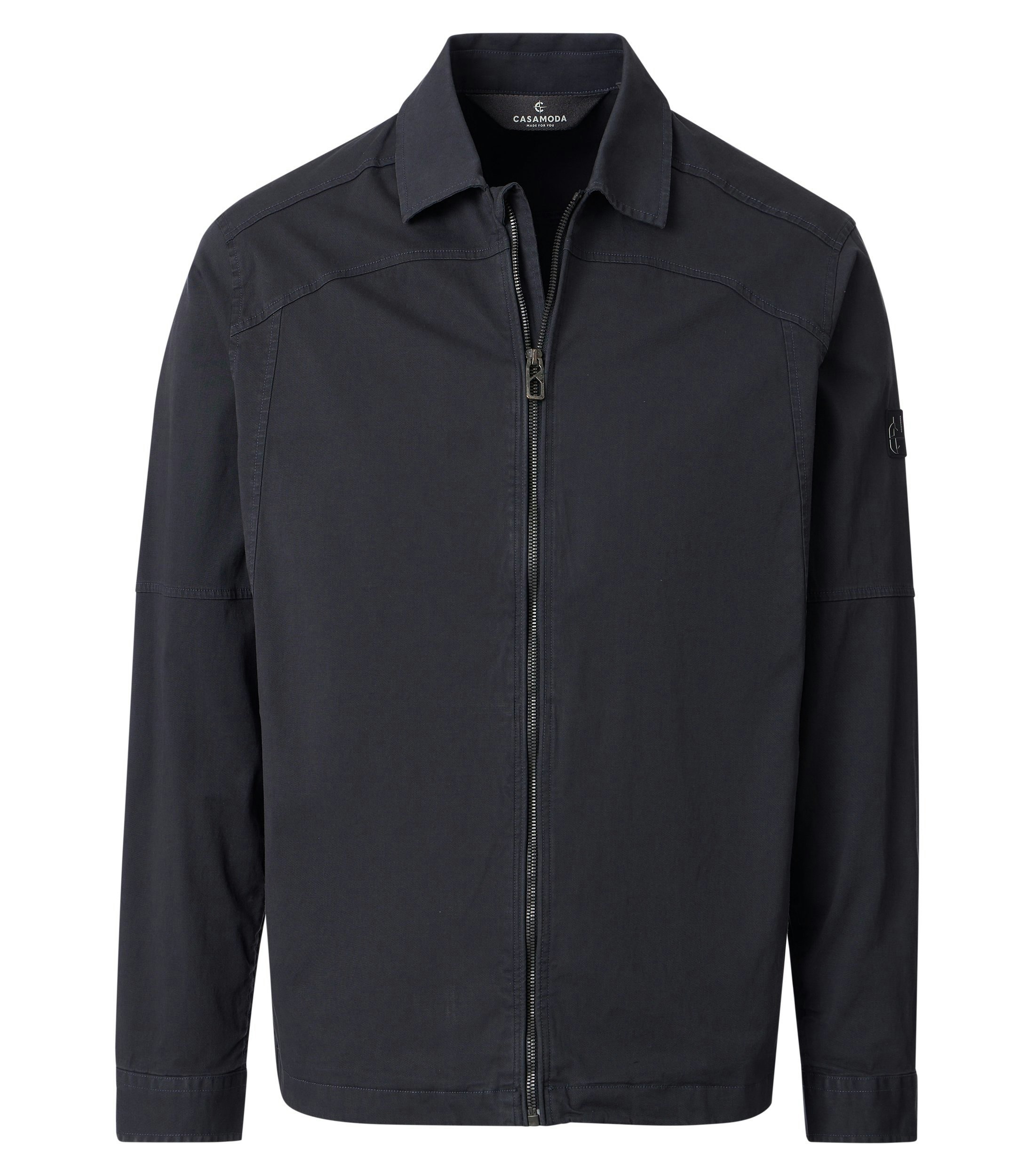 Eine Jacke im uni Muster in der Farbe Dunkelblau