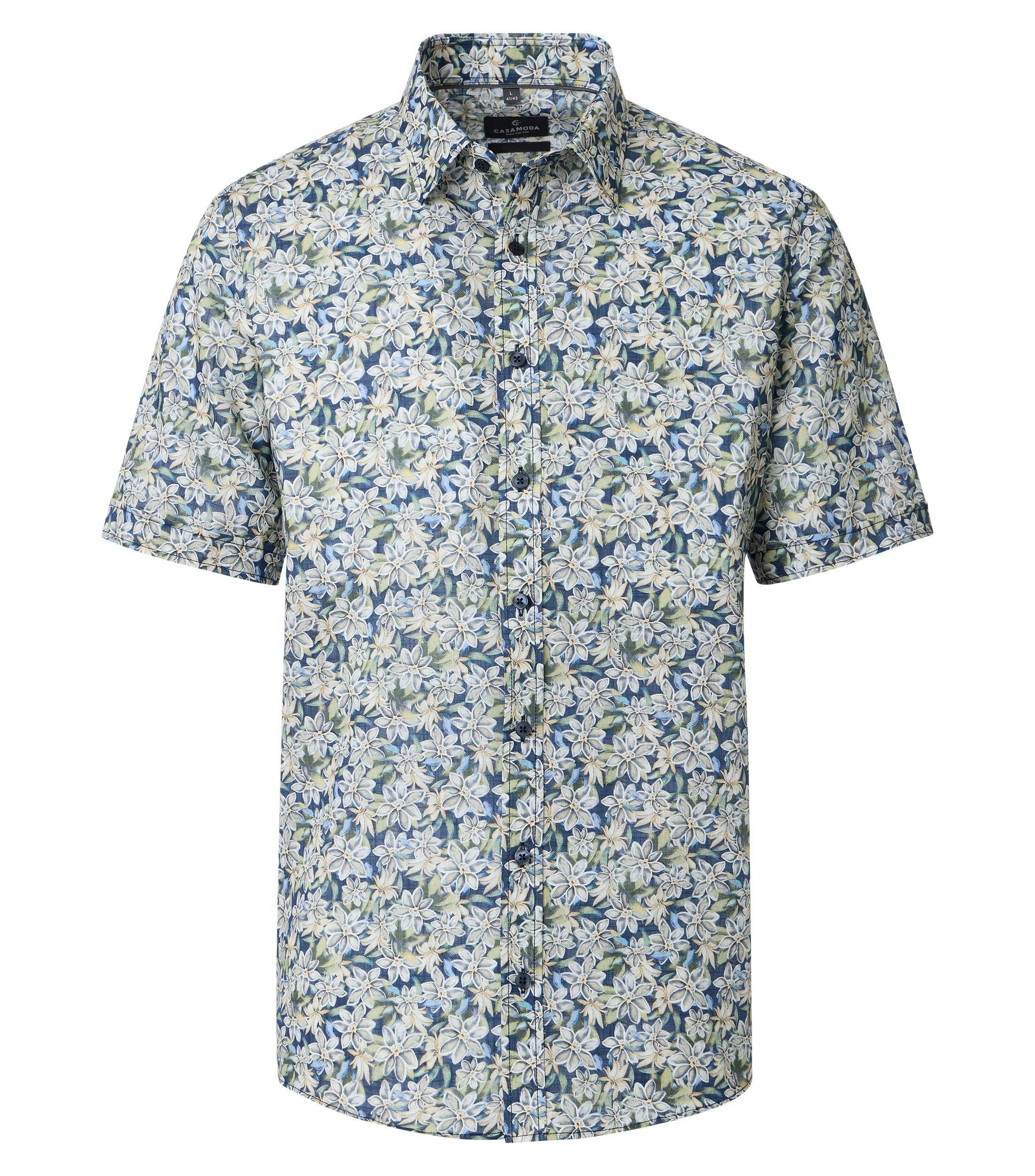 Ein Freizeithemd im Print Muster in der Farbe Dunkelblau
