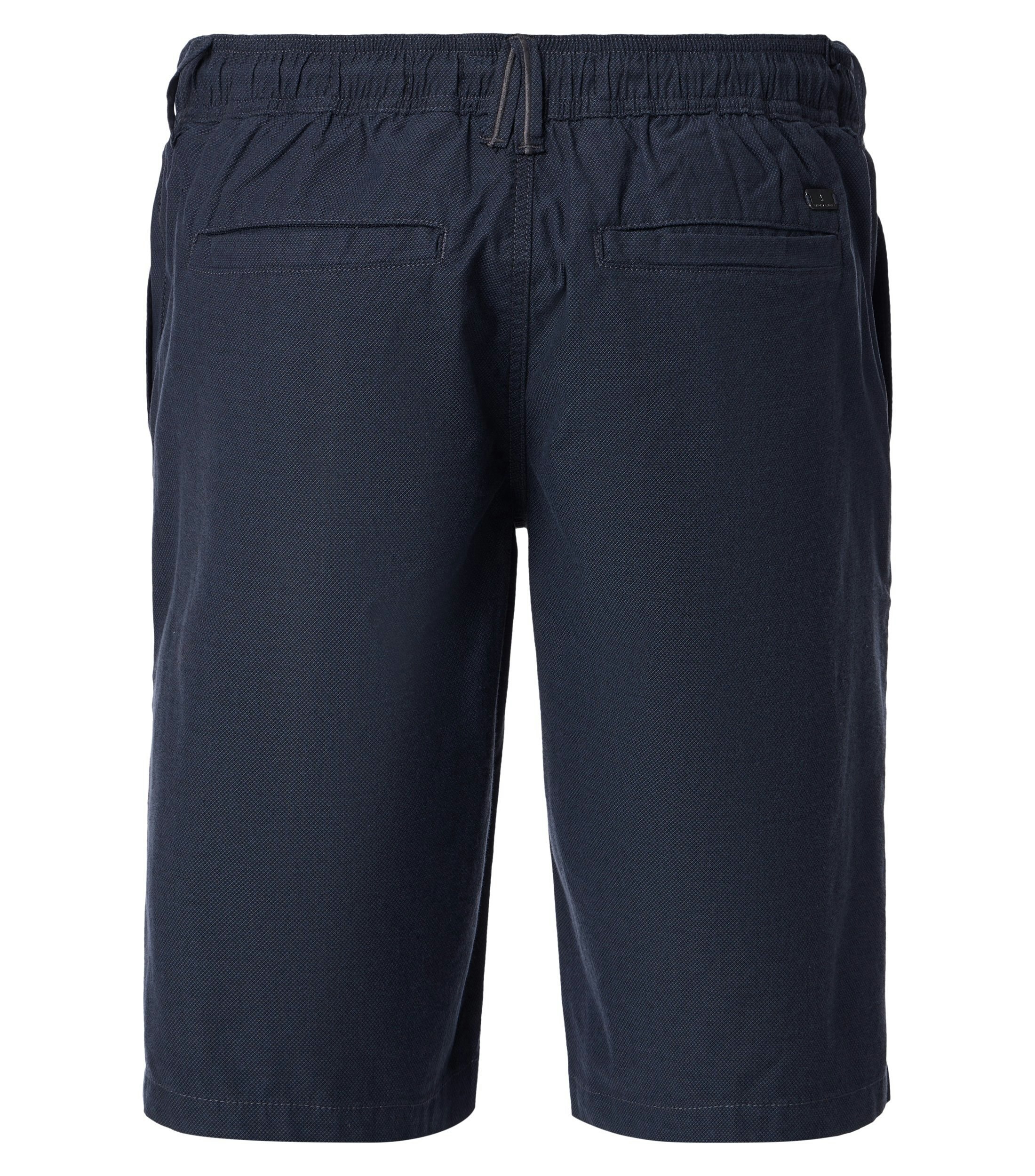 Eine Shorts im uni Muster in der Farbe Dunkelblau