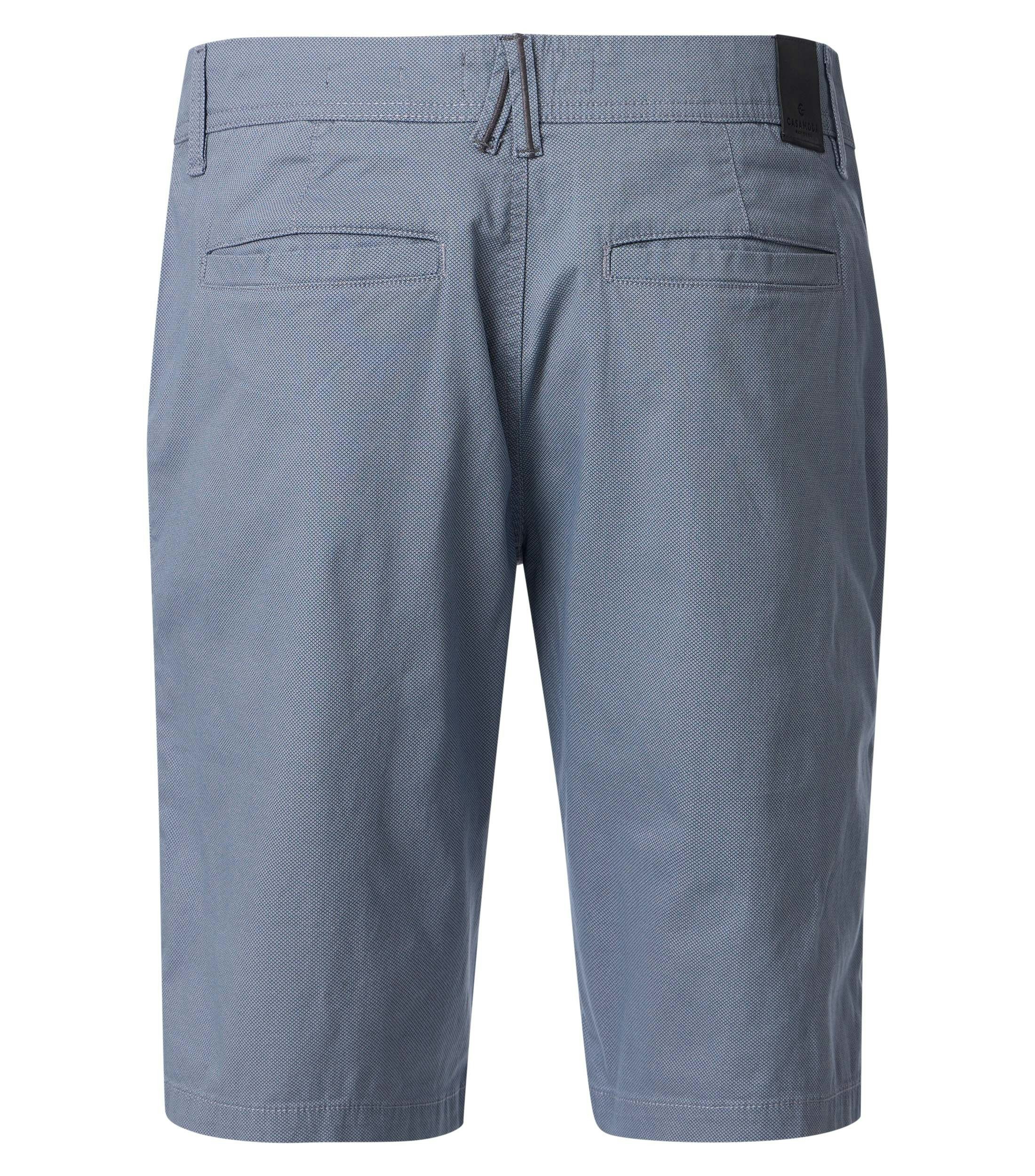 Shorts im unifarbenen Design in der Farbe Hellblau
