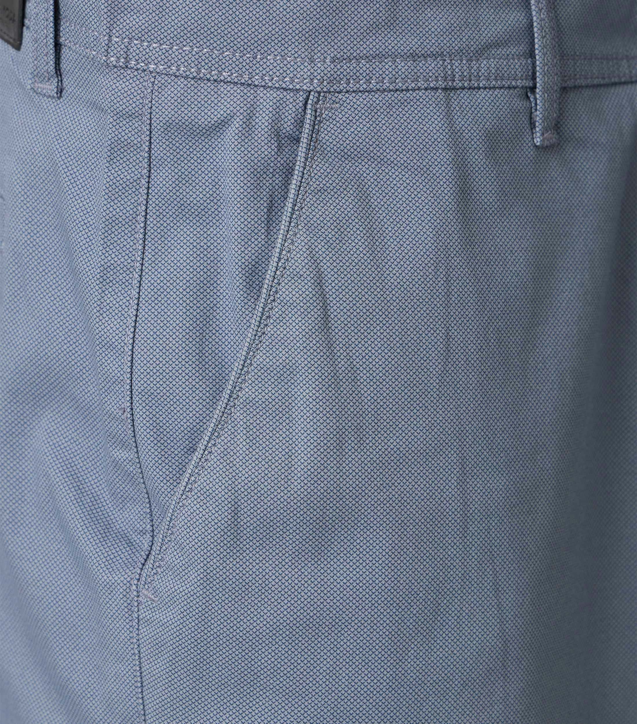 Shorts im unifarbenen Design in der Farbe Hellblau