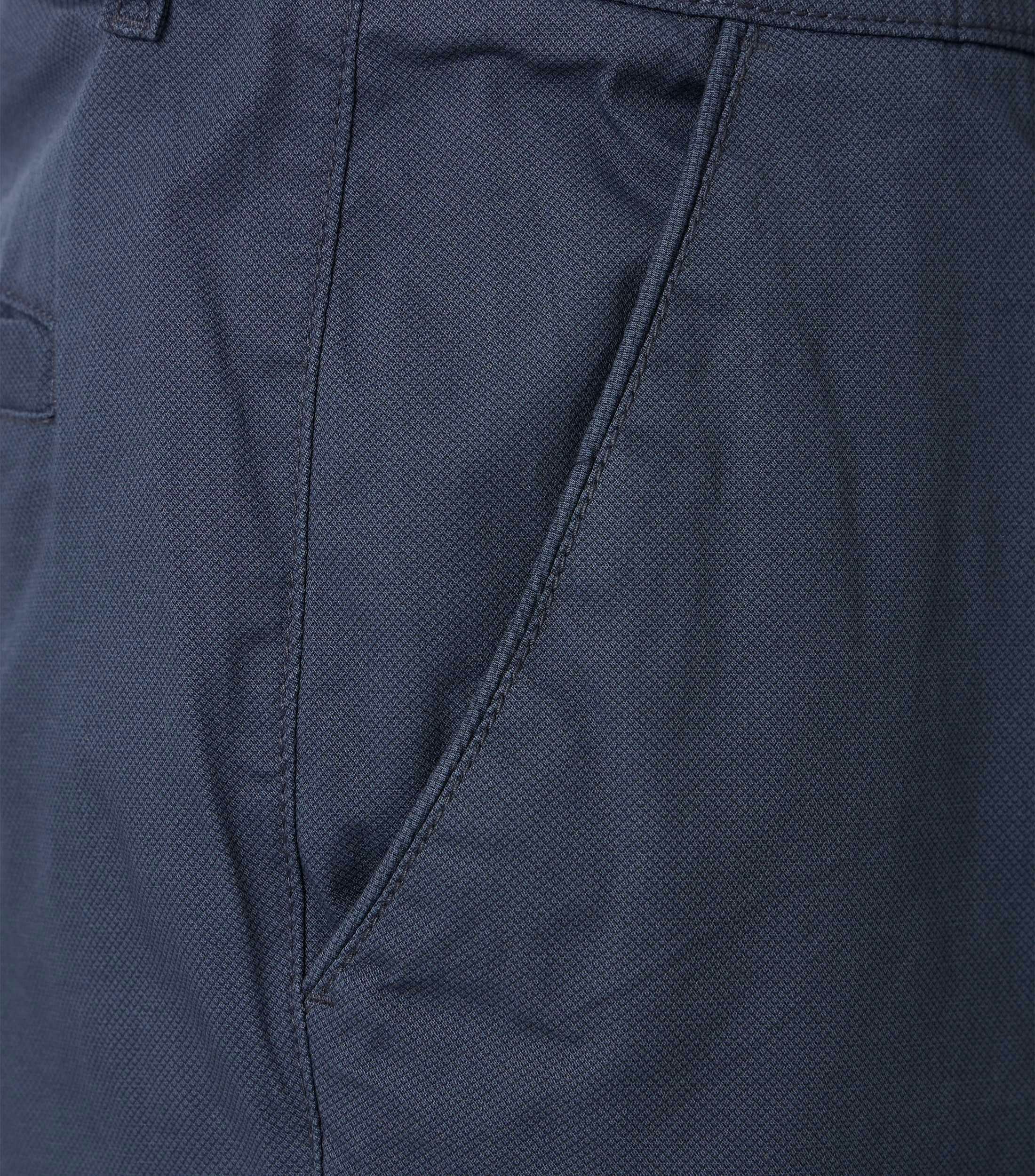 Shorts im unifarbenen Design in der Farbe Dunkelblau