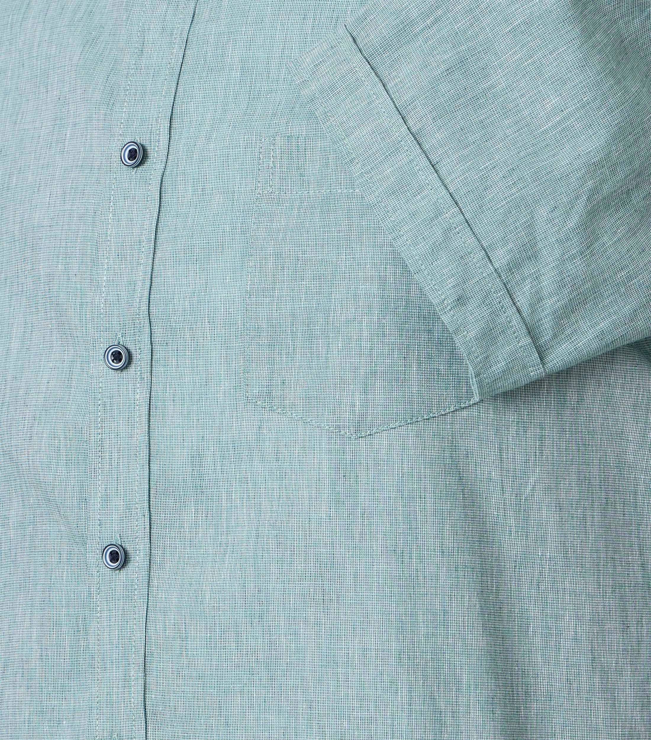 Freizeithemd im unifarbenen Design in der Farbe Grün