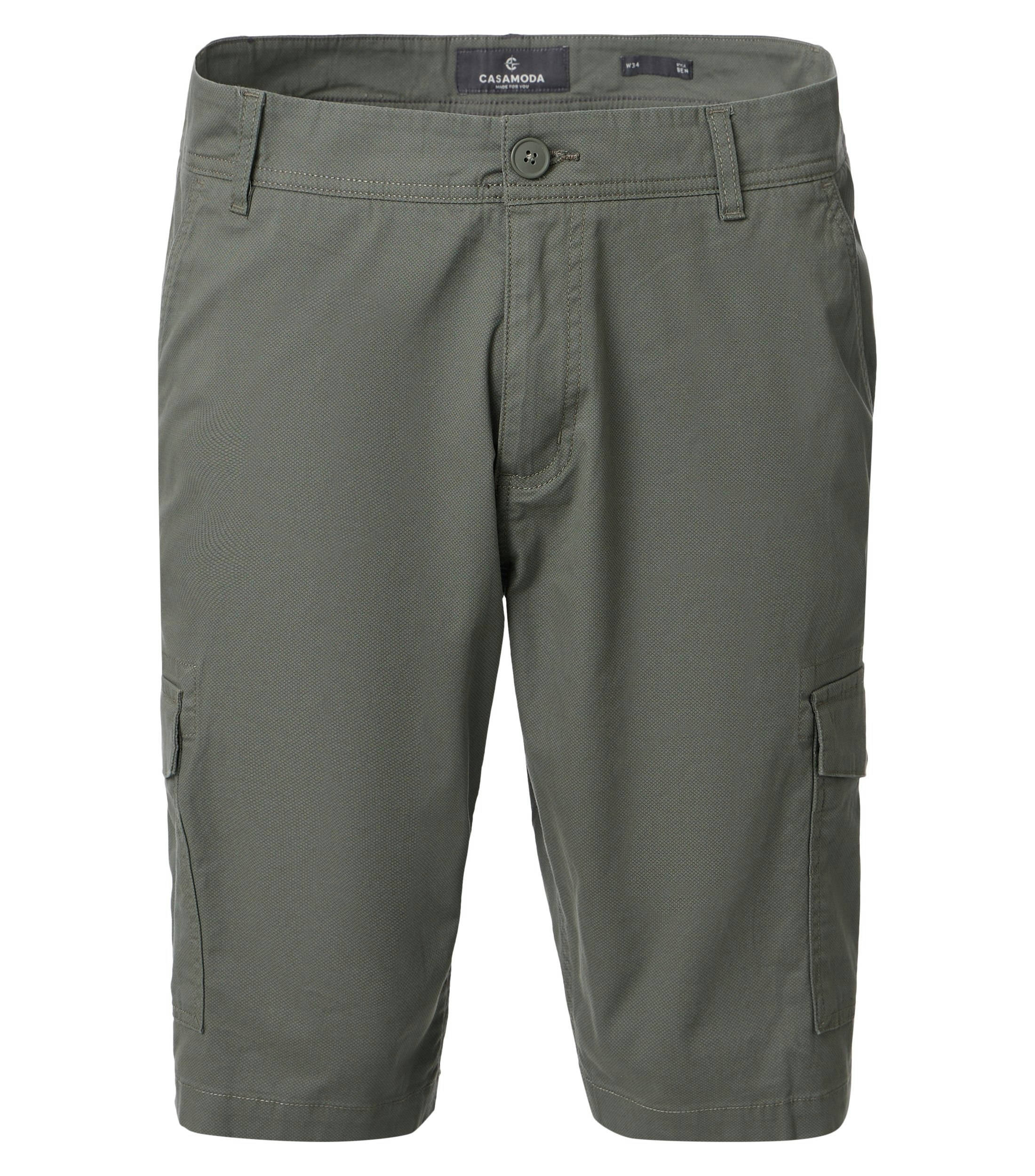 Shorts im unifarbenen Design in der Farbe Dunkelgrün