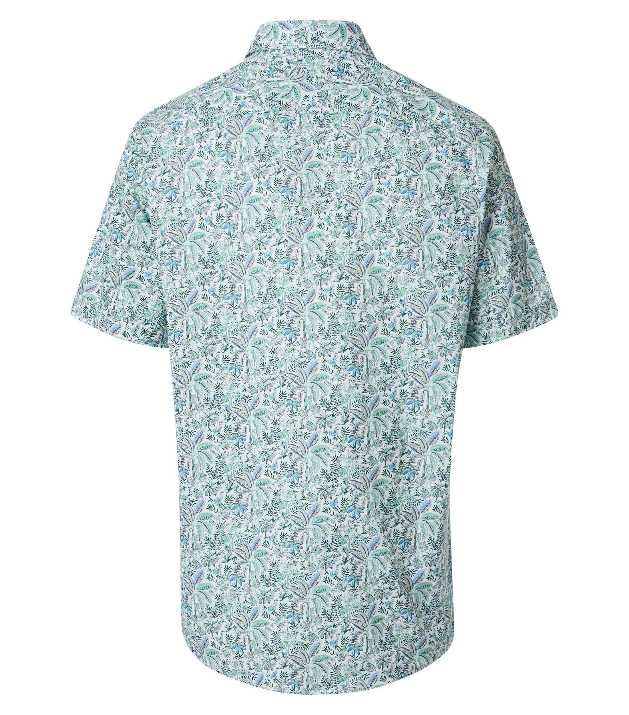 Ein Freizeithemd im Print Muster in der Farbe Grün