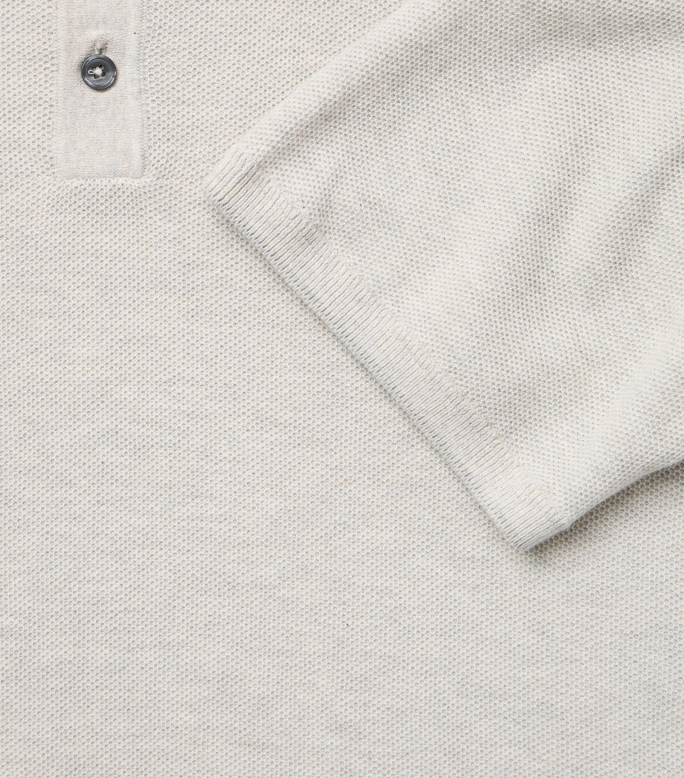 Polo-Shirt im unifarbenen Design in der Farbe Beige