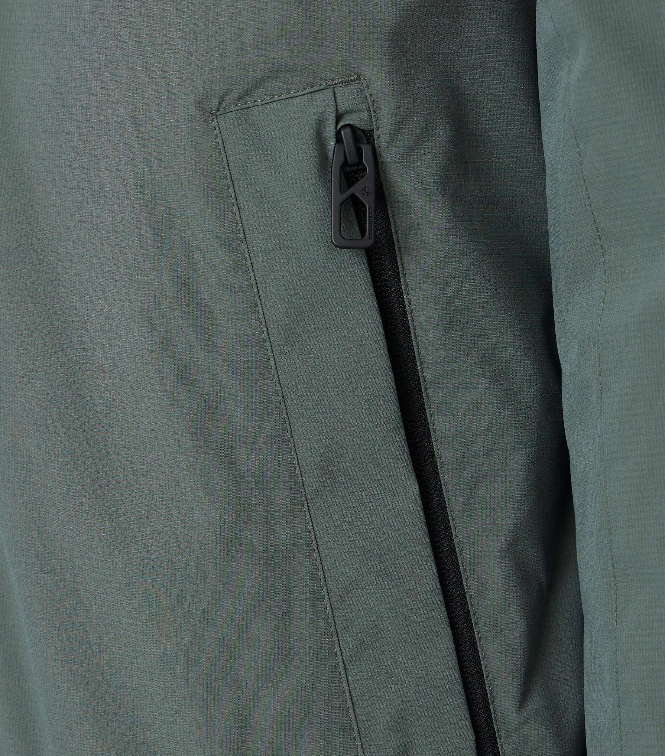 Jacke im unifarbenen Design in der Farbe Eukalyptus