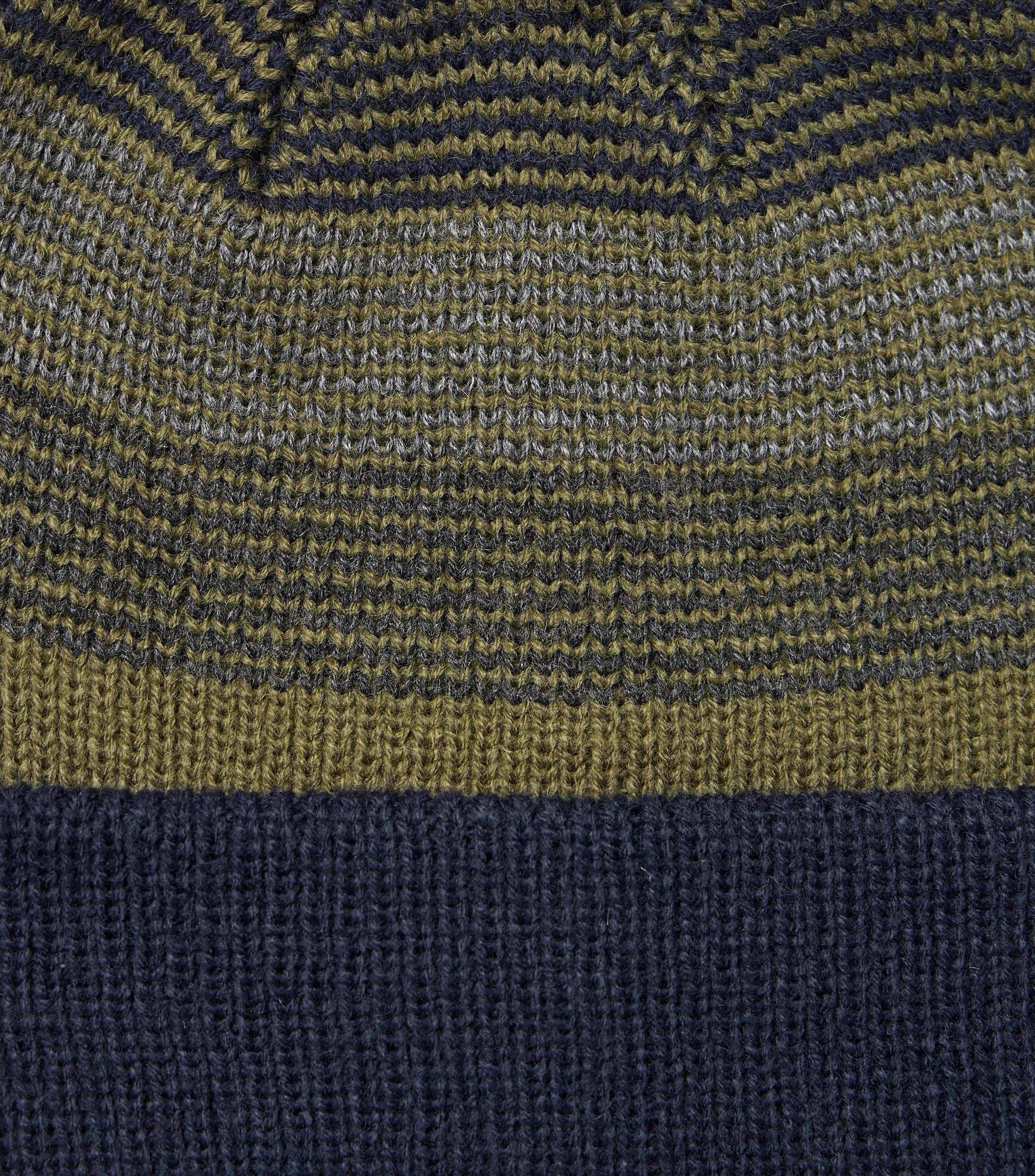 Mütze im unifarbenen Design in der Farbe Grün