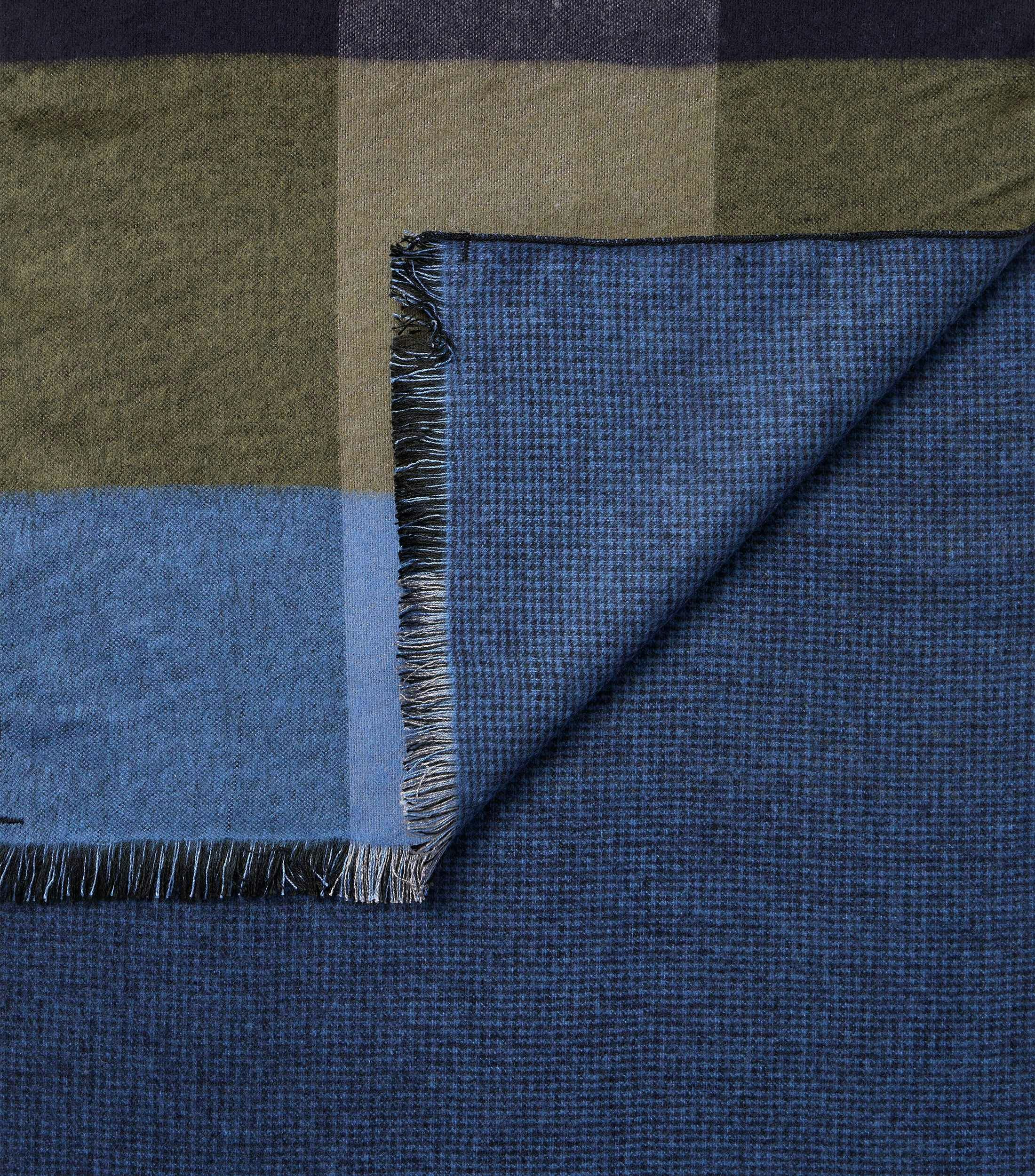 Blau