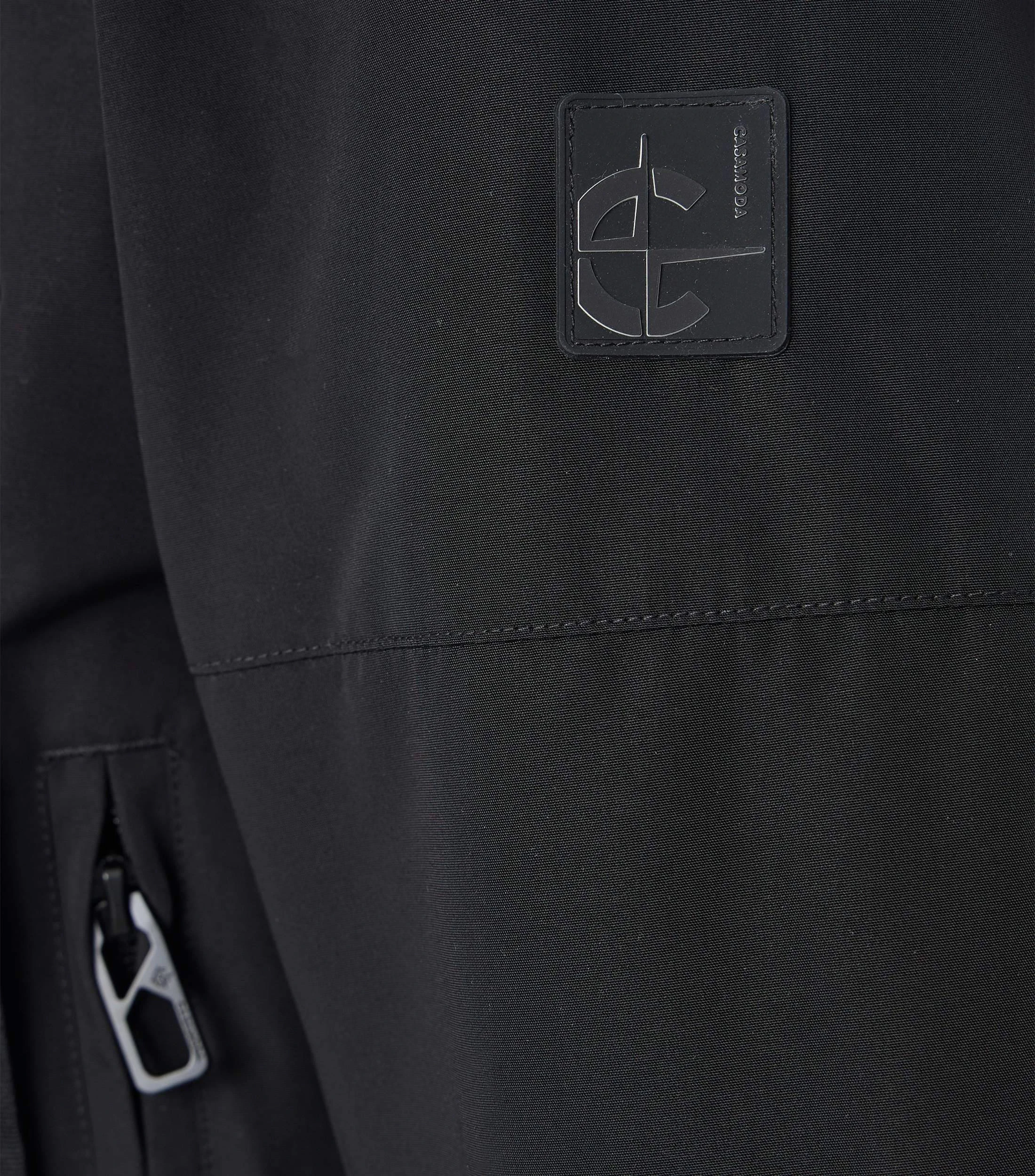 Jacke im unifarbenen Design in der Farbe Schwarz
