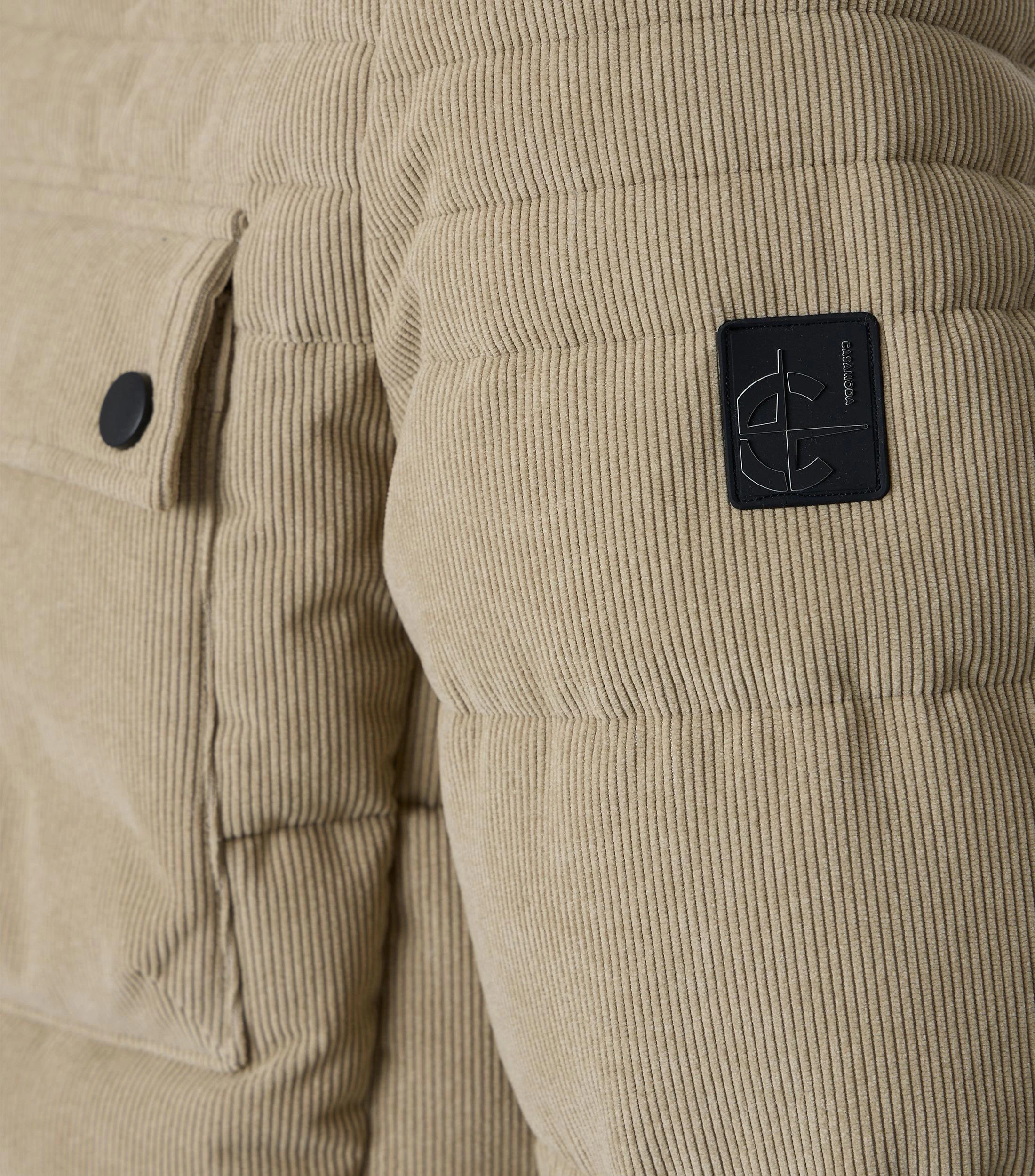 Jacke im unifarbenen Design in der Farbe Beige