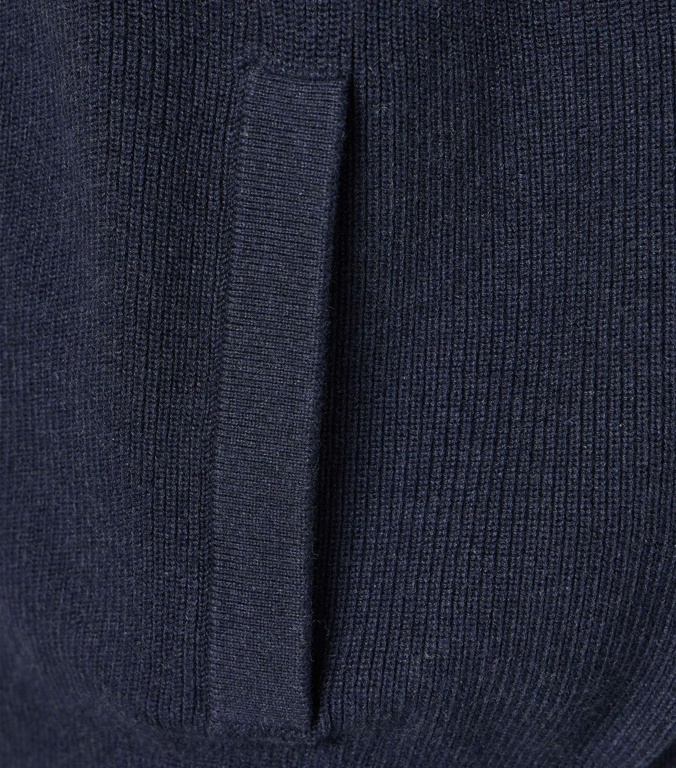Strickweste im unifarbenen Design in der Farbe Dunkelblau