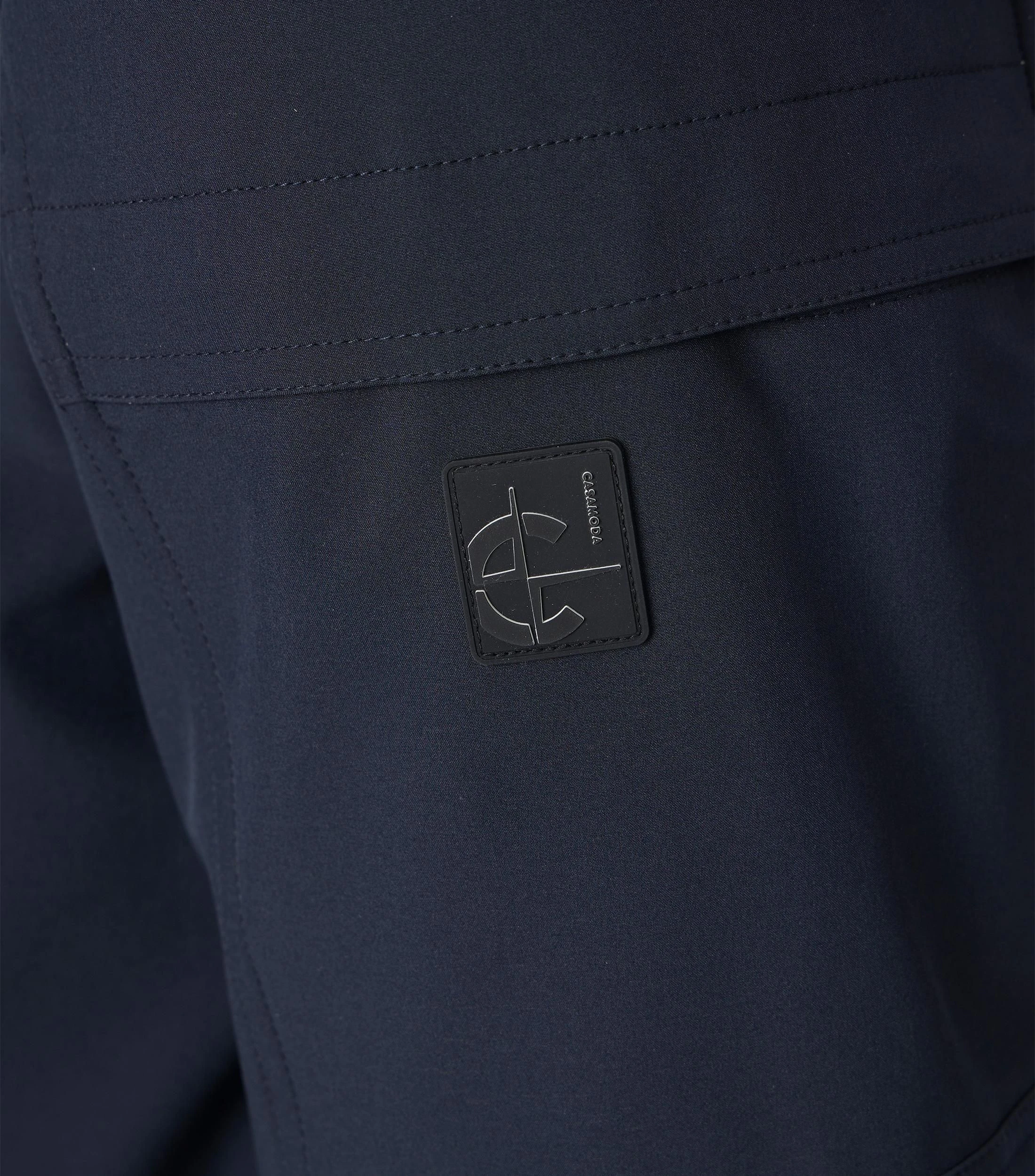Jacke im unifarbenen Design in der Farbe Dunkelblau