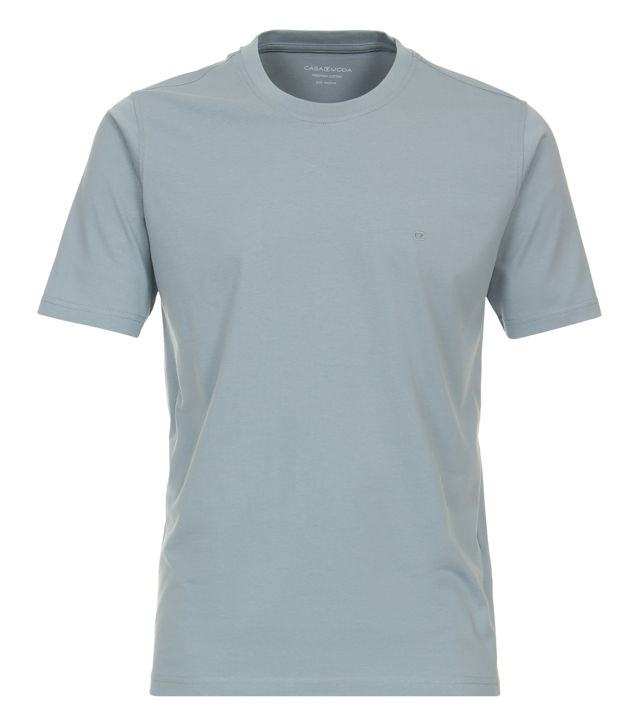 Das Model trägt ein TShirt im uni Muster in der Farbe helles Himmelblau