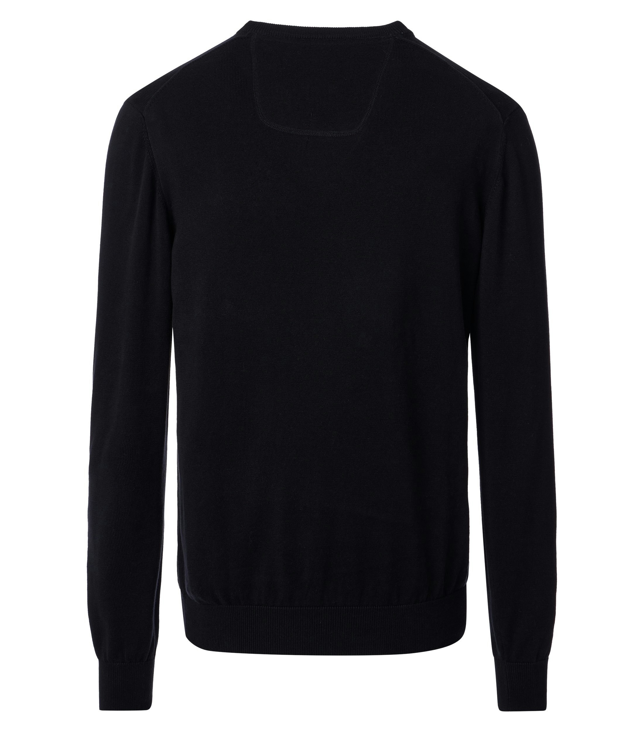 Das Model trägt ein Pullover im uni Muster in der Farbe Schwarz