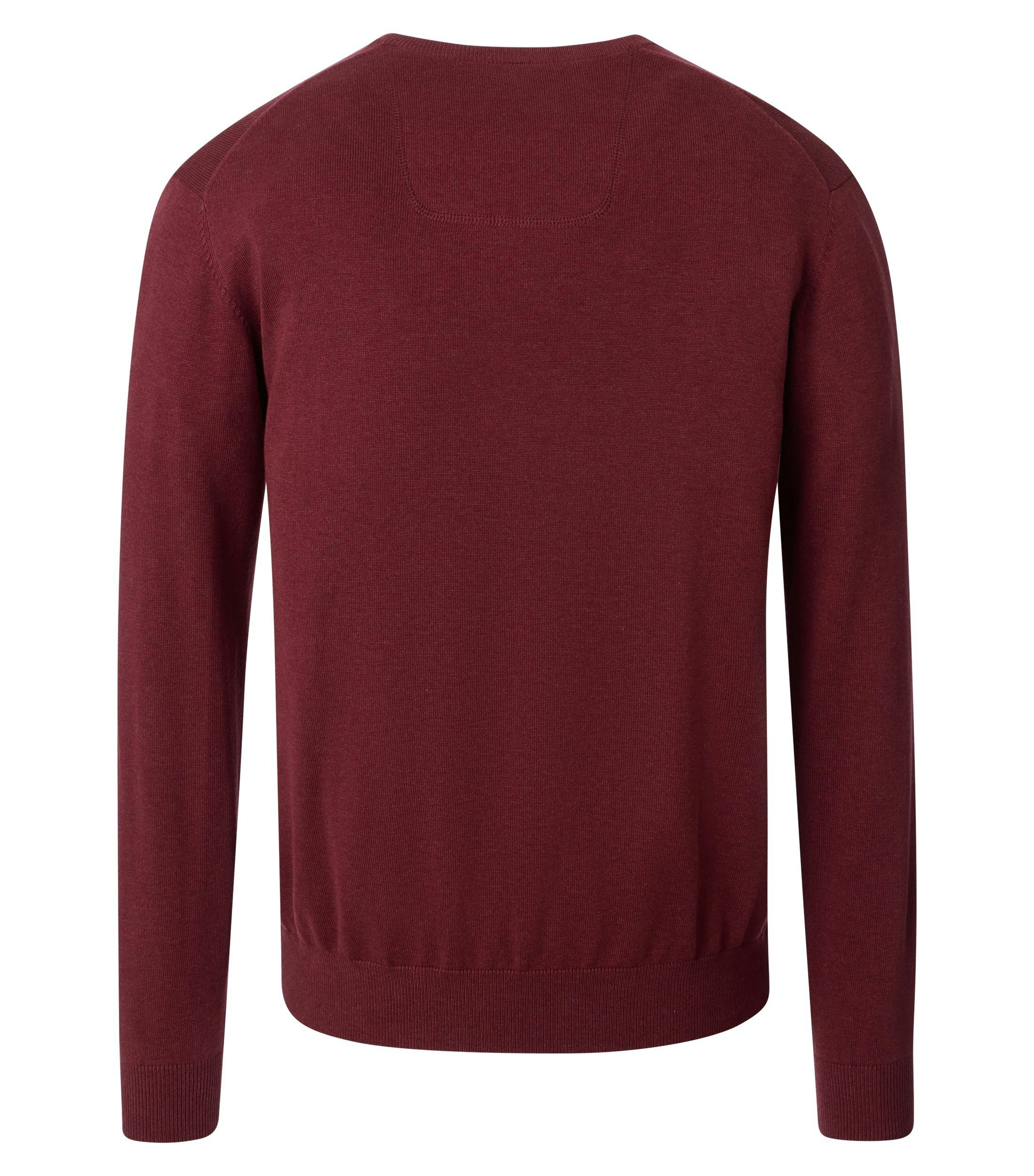 Ein Pullover im uni Muster in der Farbe sattes Rot