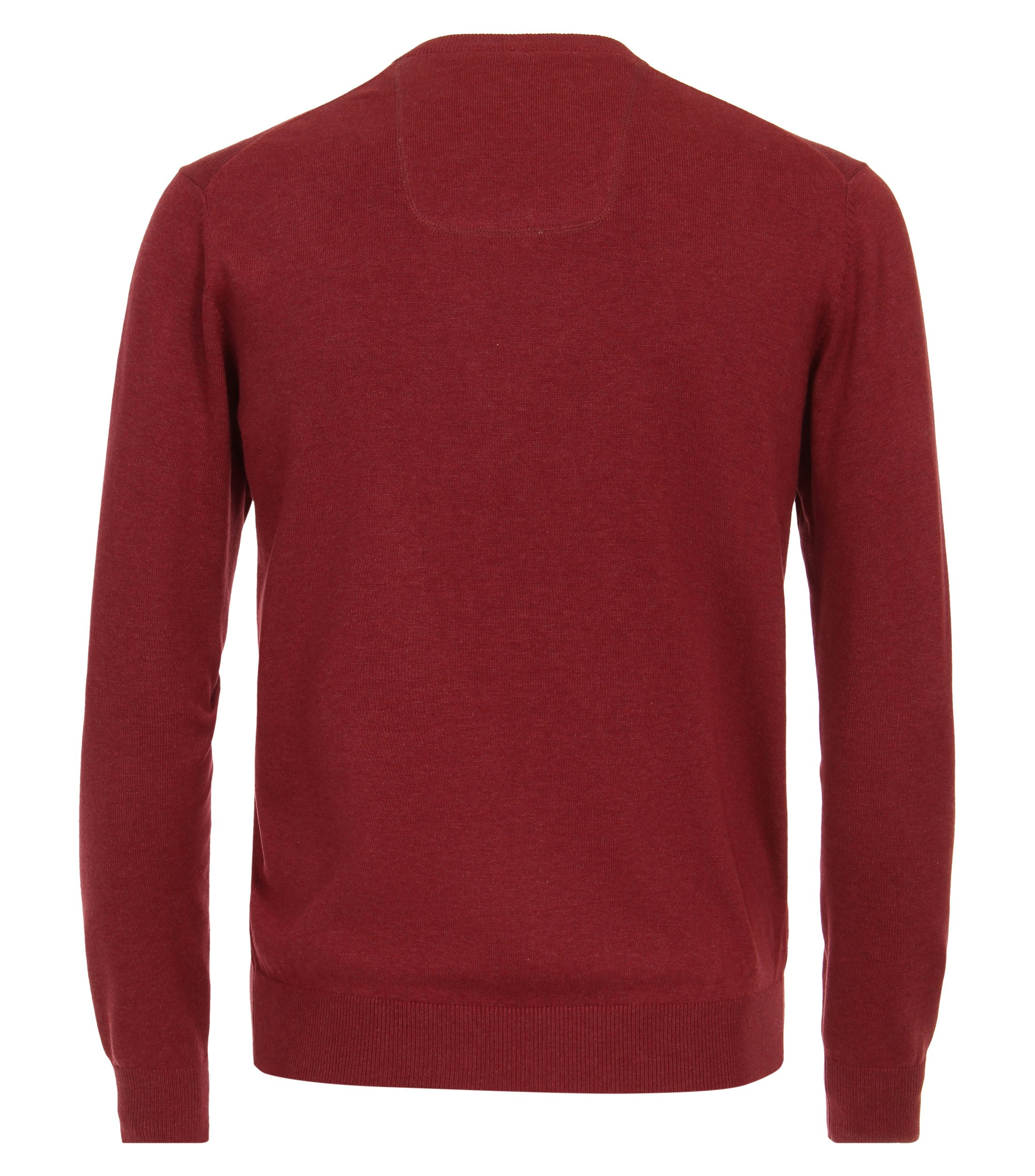 Das Model trägt ein Pullover im uni Muster in der Farbe Bordeauxrot