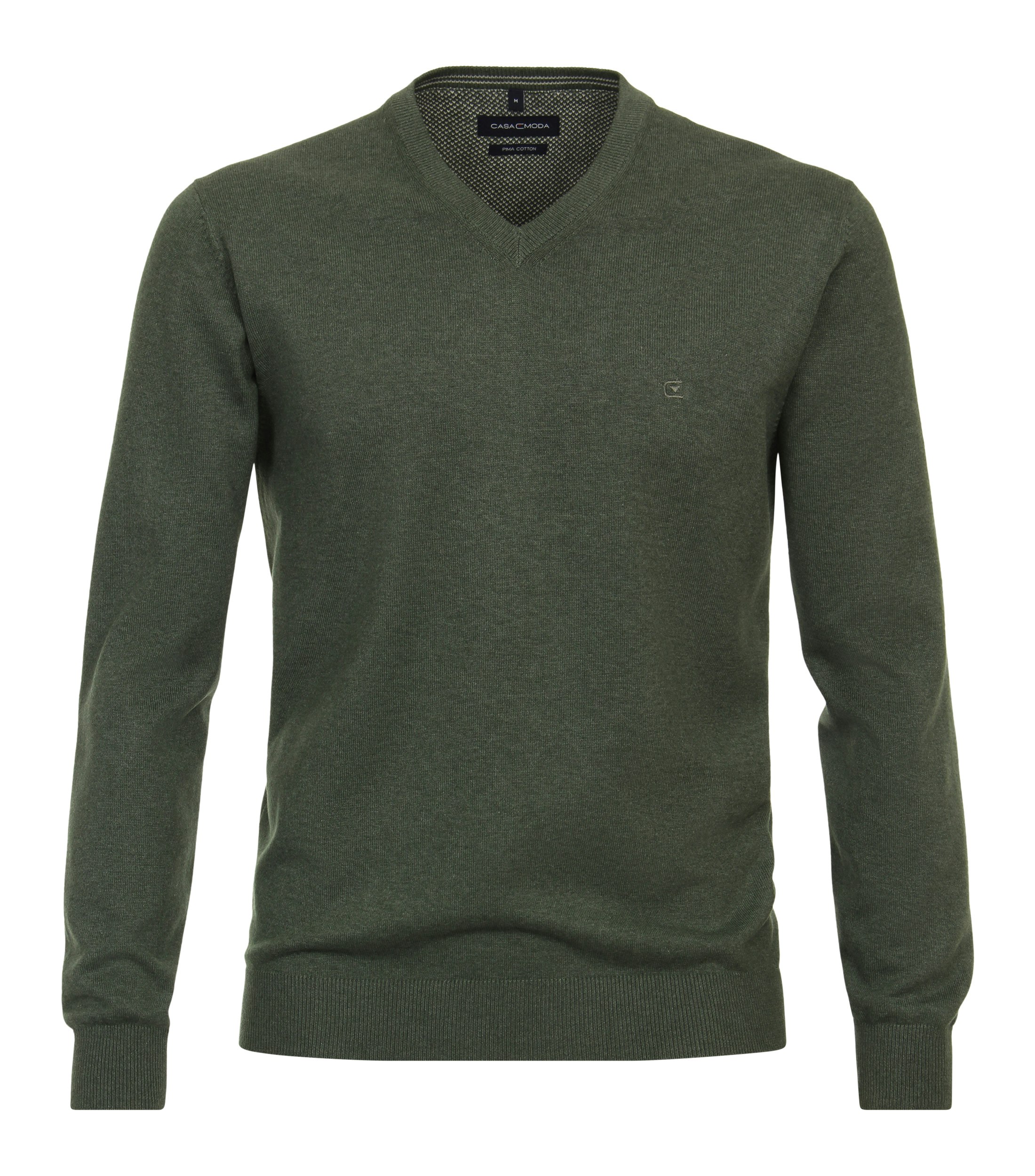 Das Model trägt ein Pullover im uni Muster in der Farbe Dunkelgrün