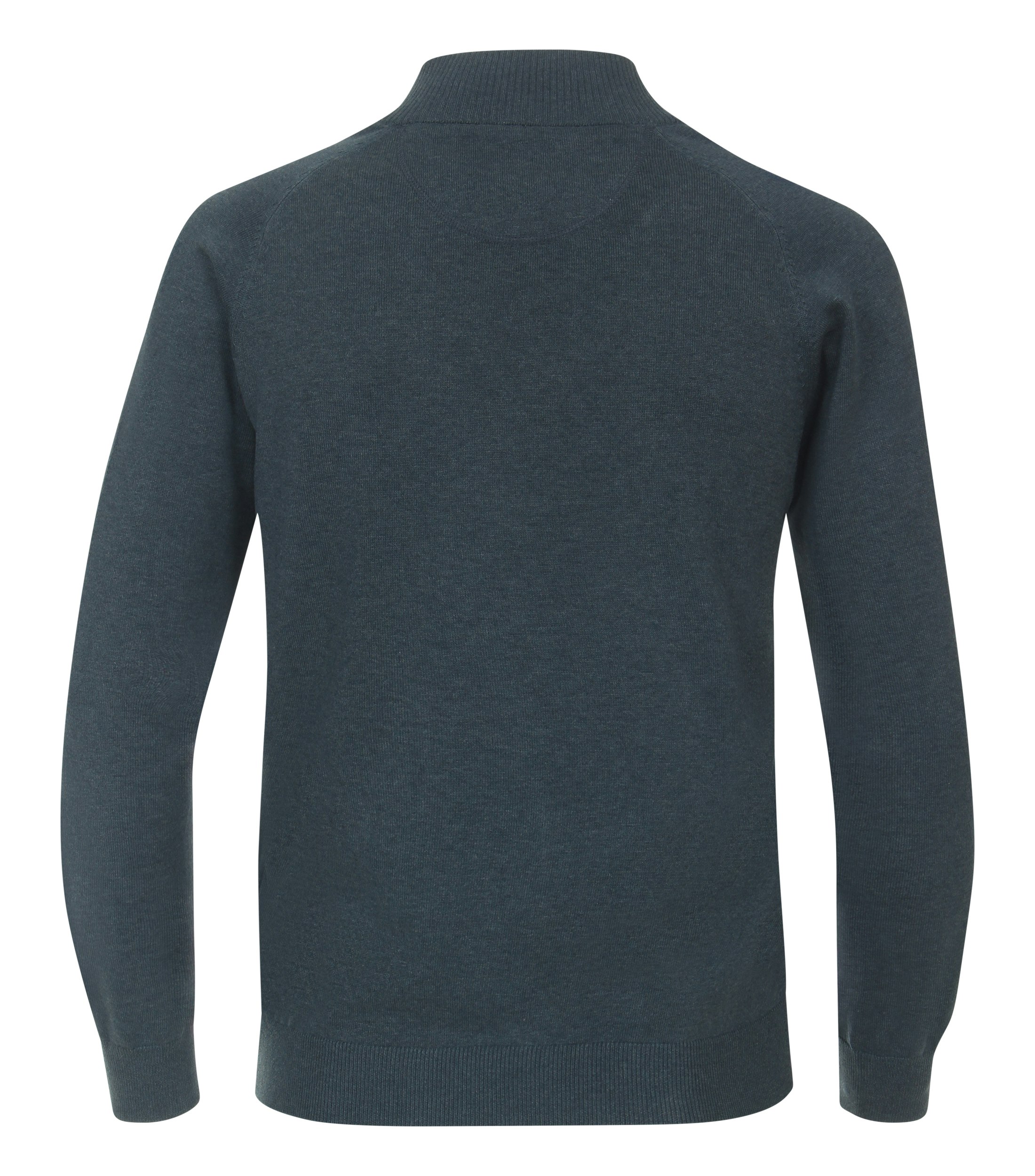 Das Model trägt eine Strickjacke im uni Muster in der Farbe graues Dunkelblau