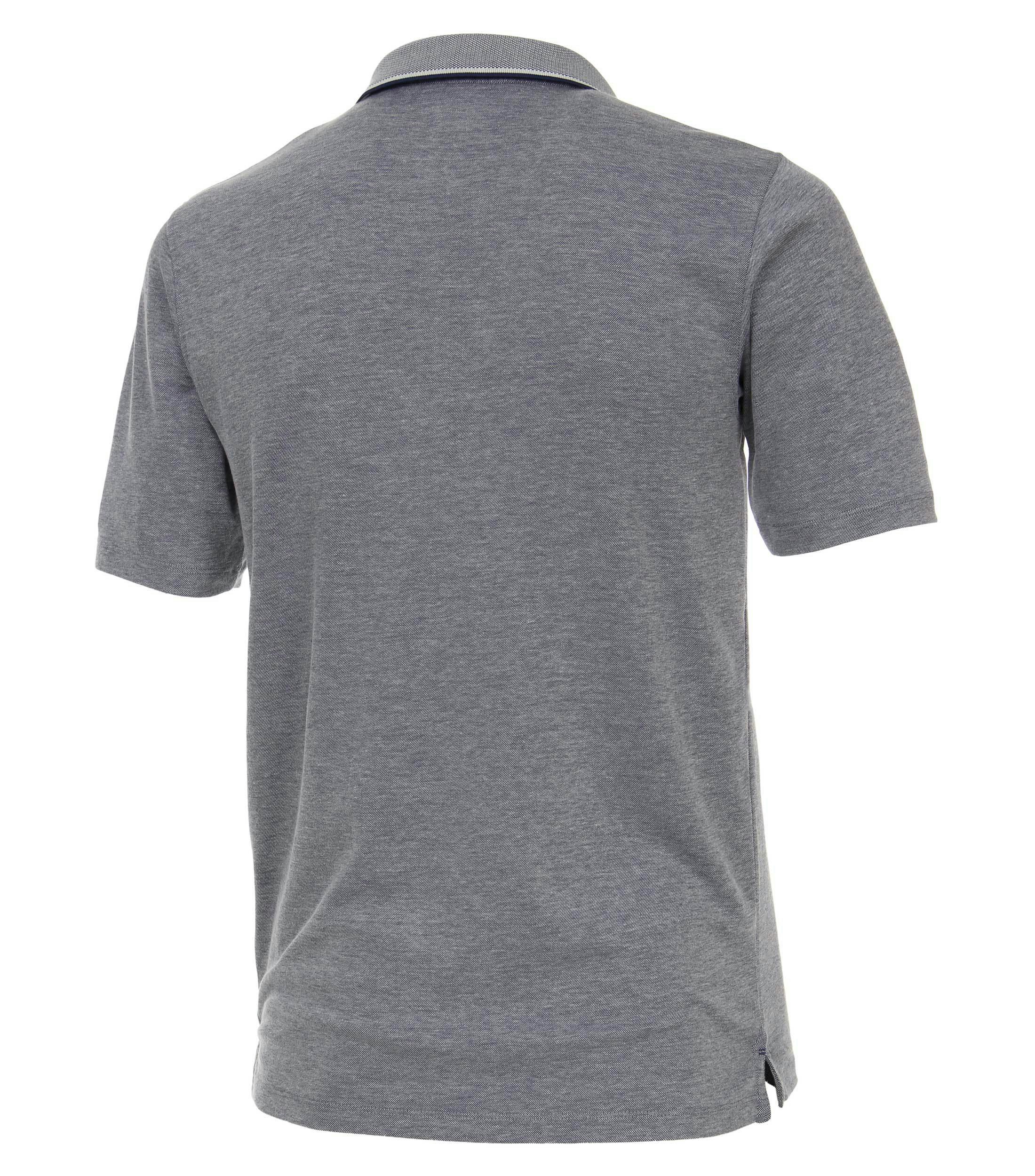 Ein Polo-Shirt im uni Muster in der Farbe Weißblau