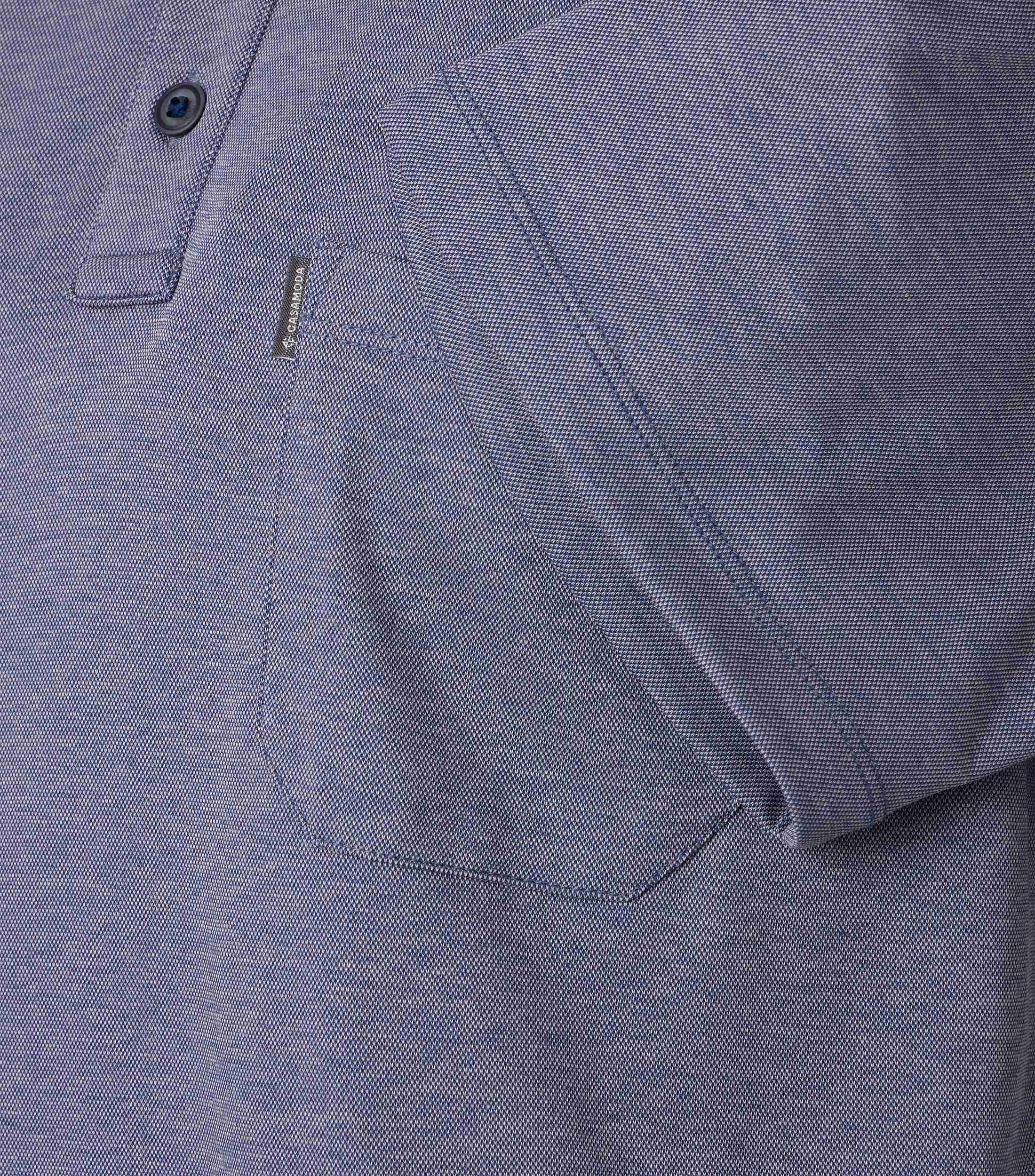 Polo-Shirt im unifarbenen Design in der Farbe Weißblau