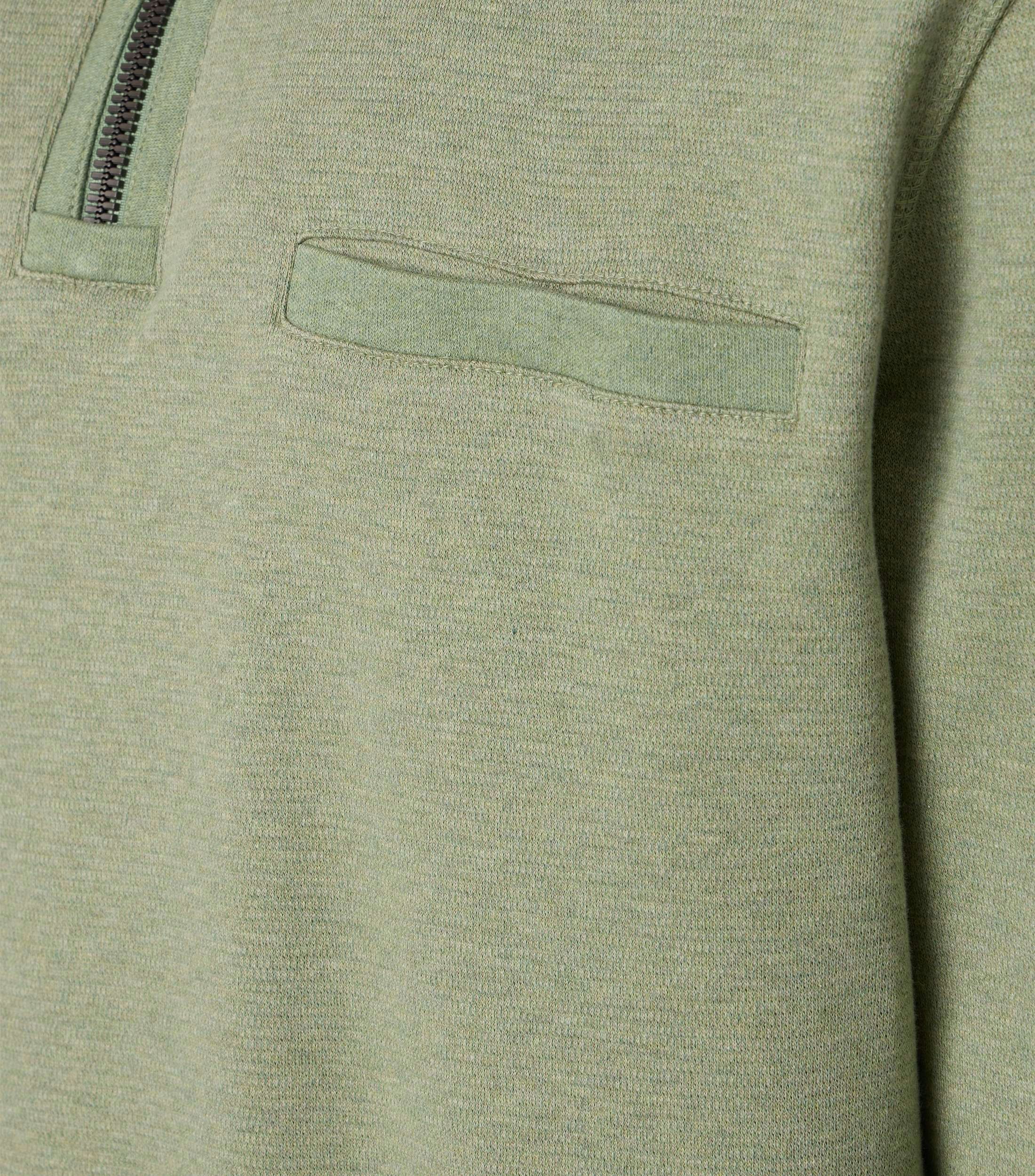 Ein Troyer im uni Muster in der Farbe Hellgrün