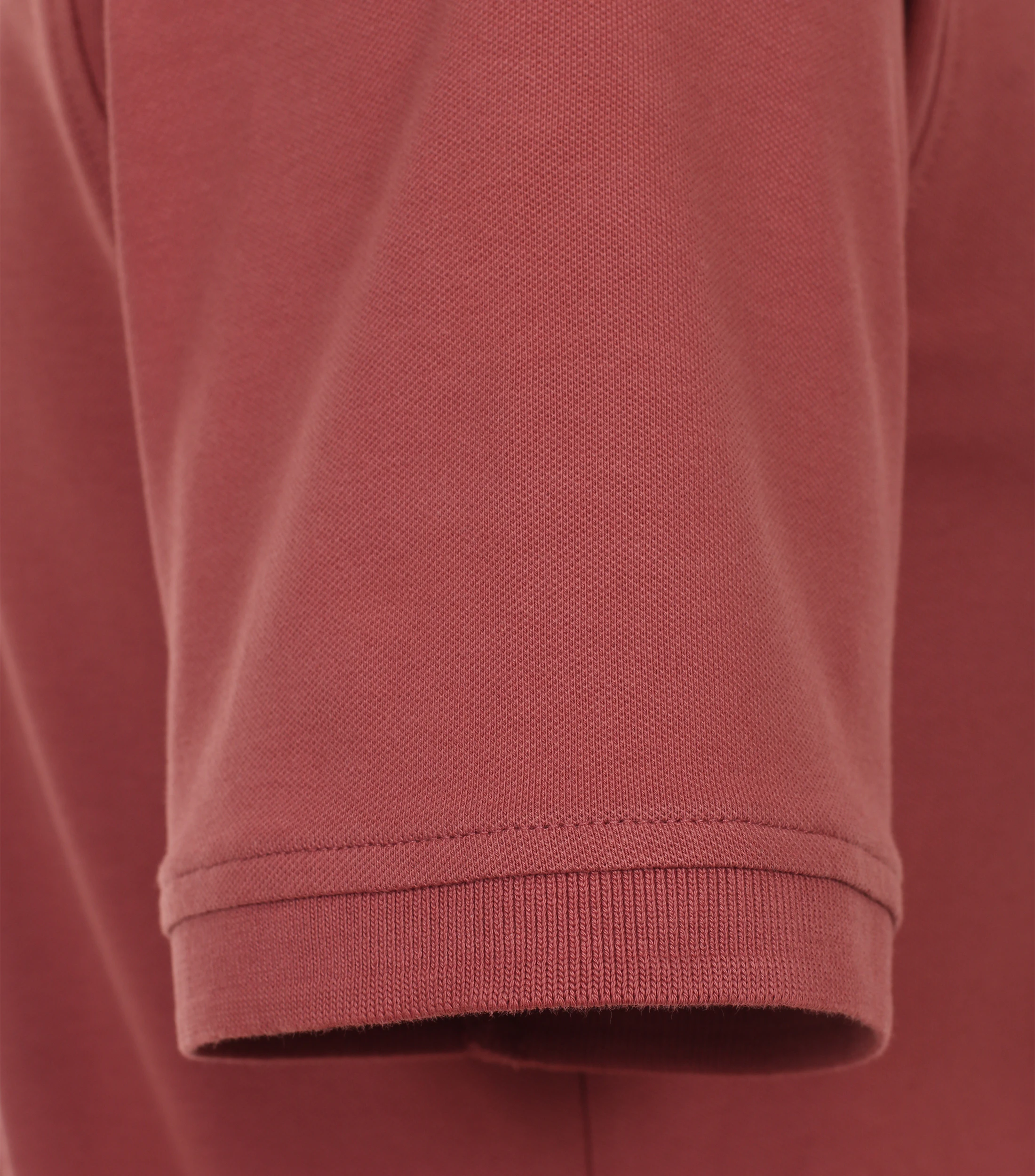 Polo-Shirt im unifarbenen Design in der Farbe Mittelrot
