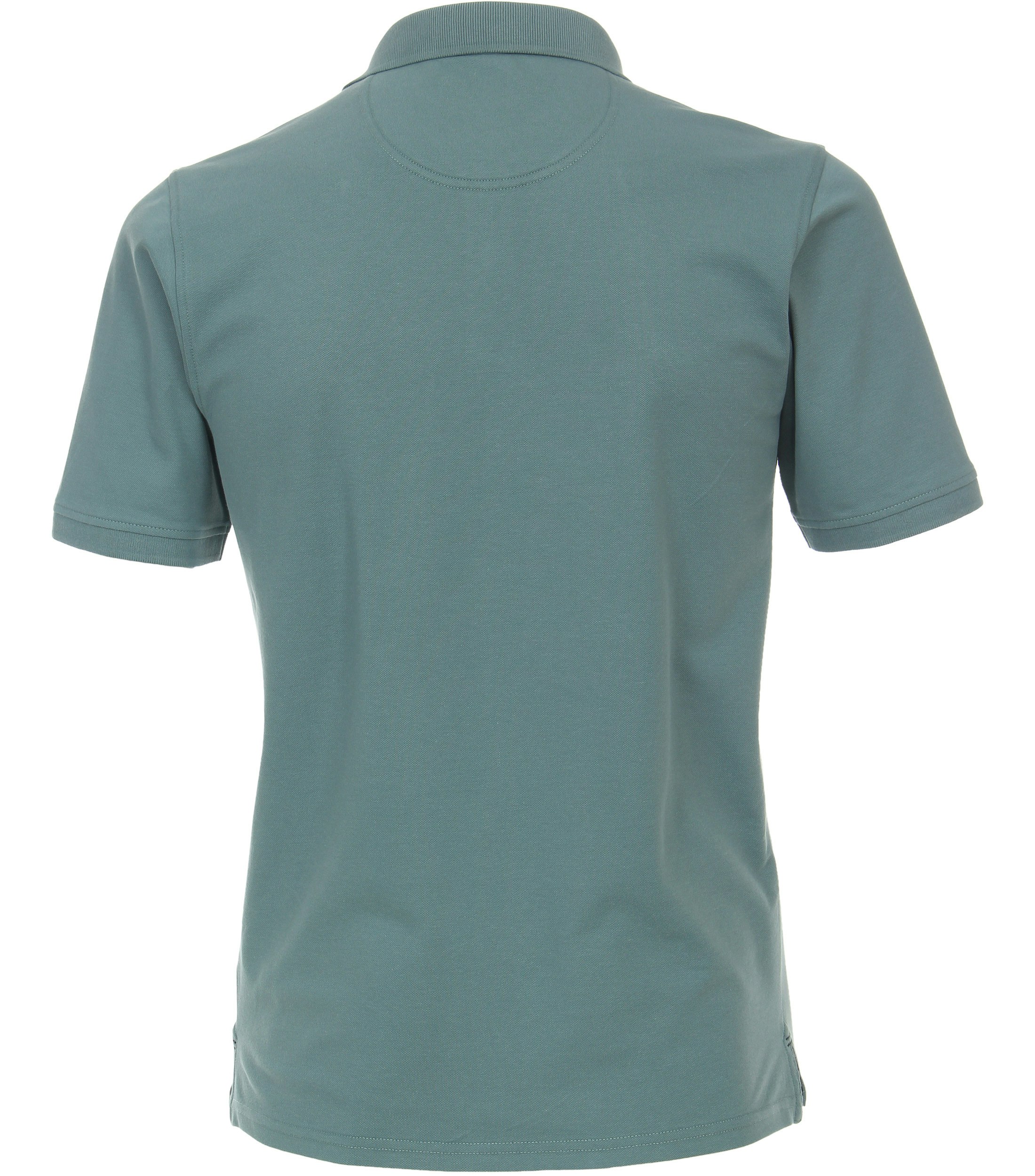 Das Model trägt ein PoloShirt im uni Muster in der Farbe Türkisgrün