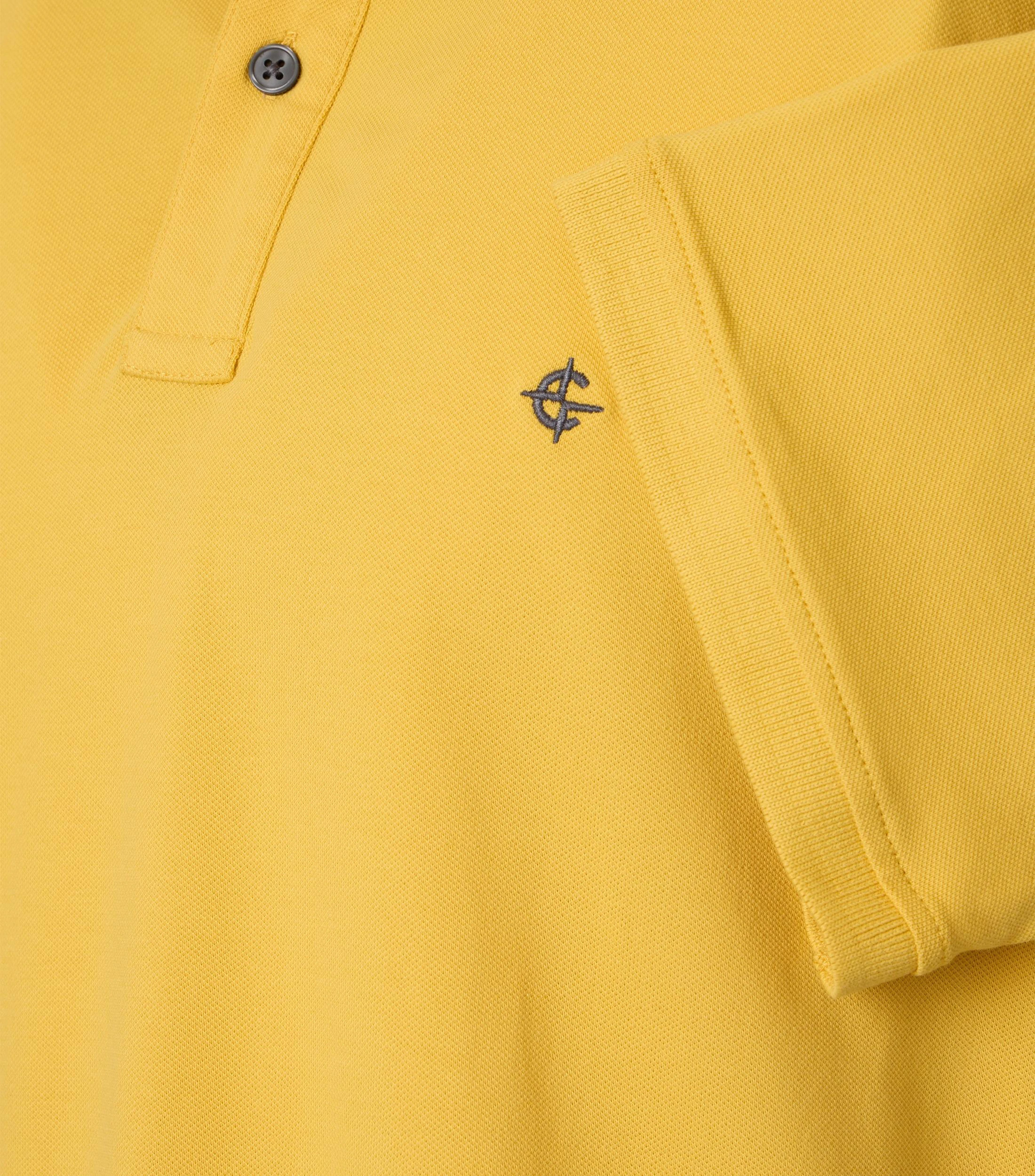 Polo-Shirt im unifarbenen Design in der Farbe Gelb