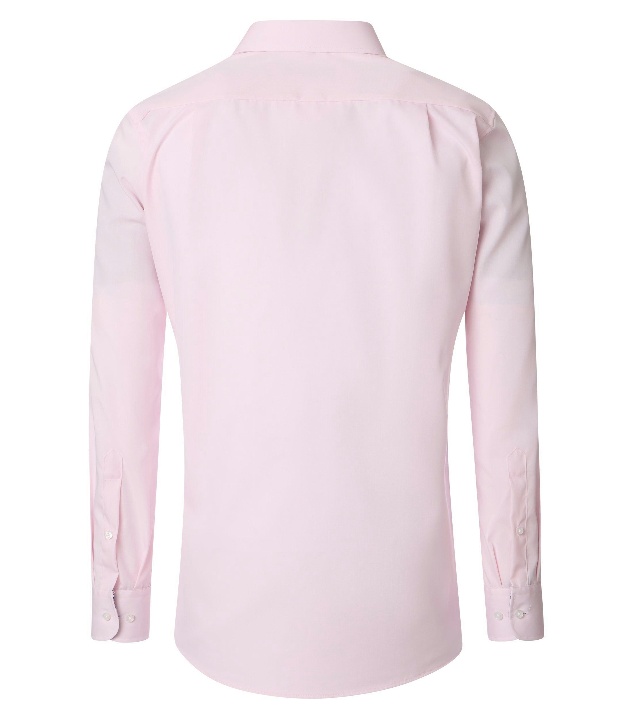 Das Model trägt ein Businesshemd im uni Muster in der Farbe Zartrosa