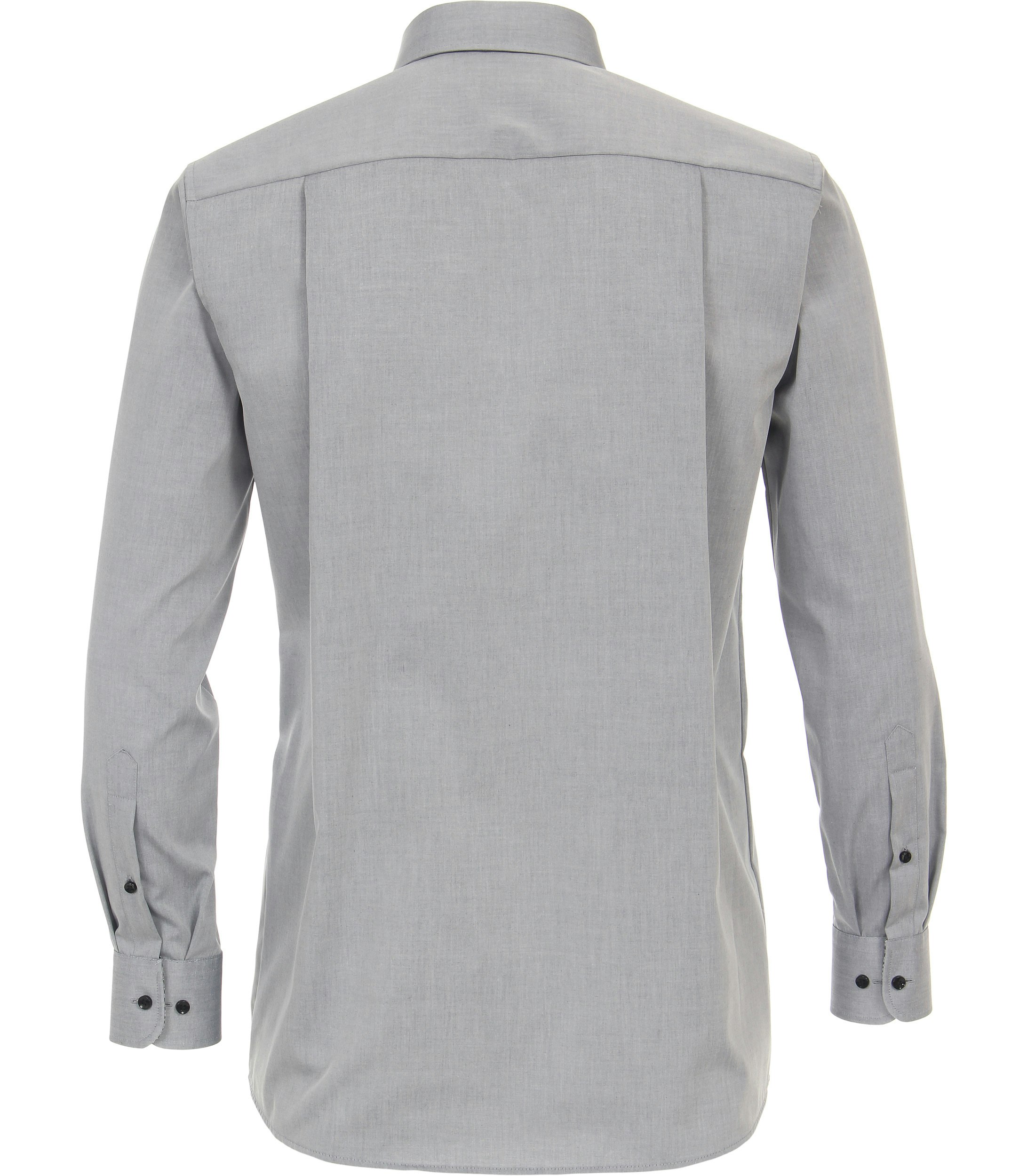 Das Model trägt ein Businesshemd im uni Muster in der Farbe Hellgrau